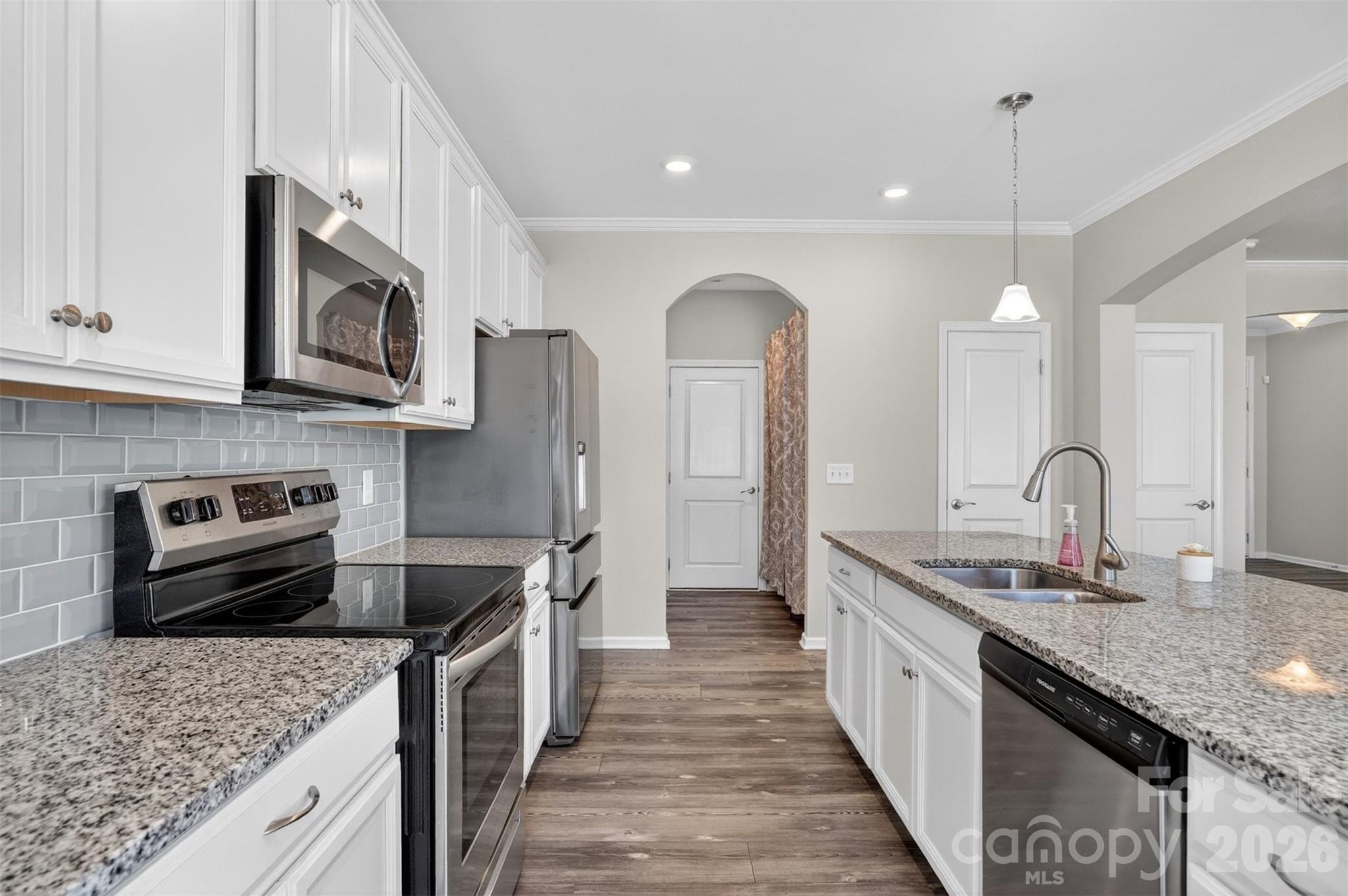 764 River Park Road — Belmont