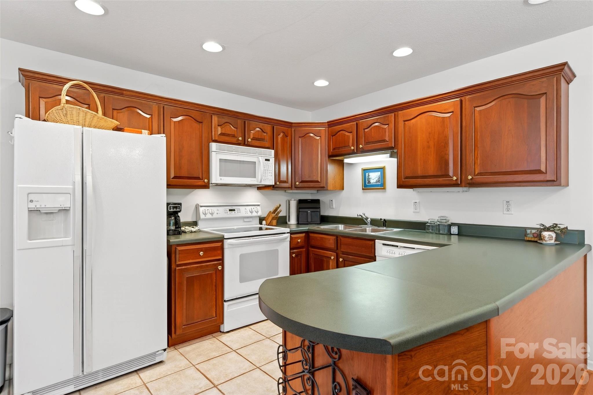 307 Blue Ridge Drive S #4 — Marion