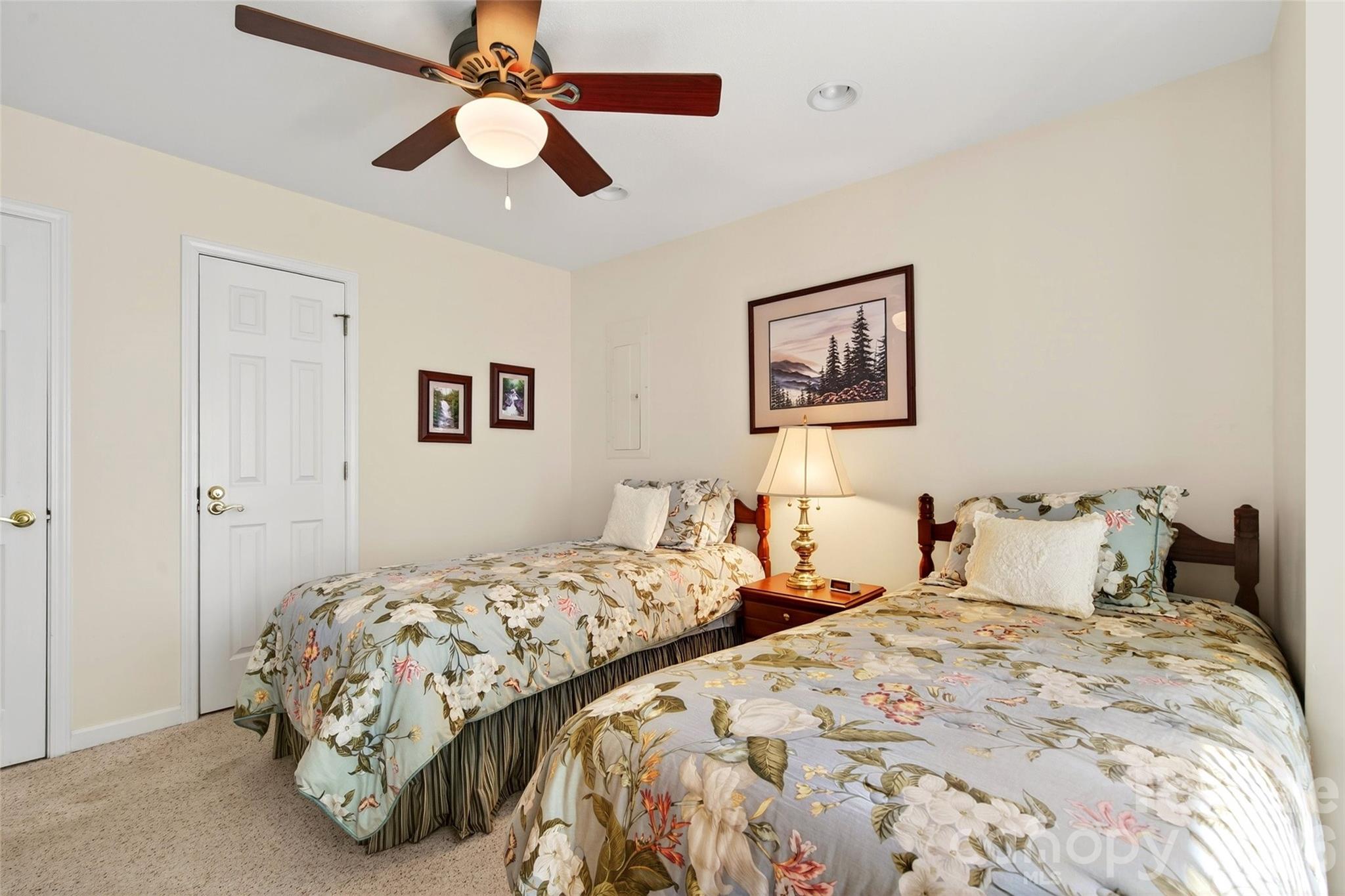 307 Blue Ridge Drive S #4 — Marion
