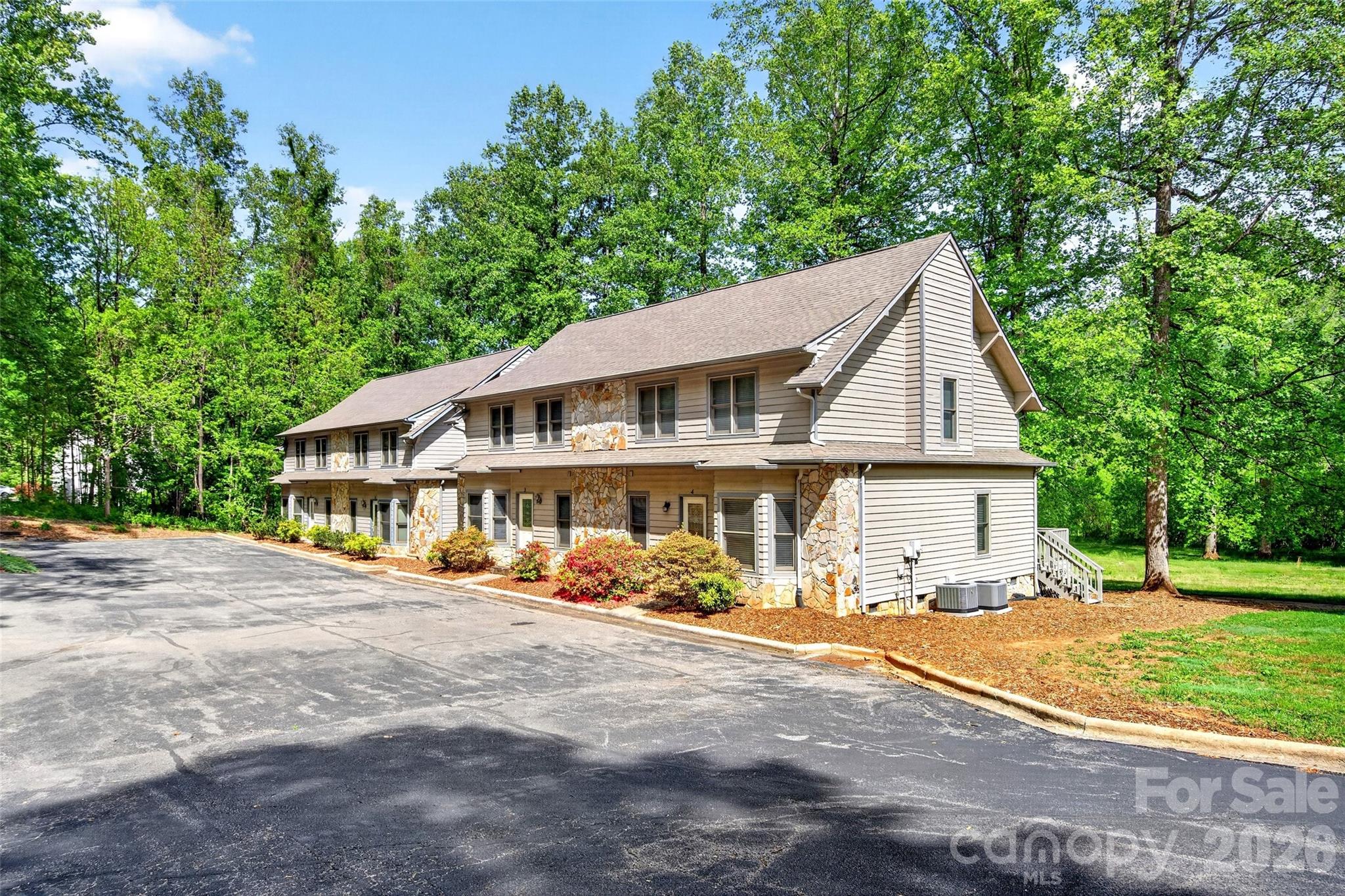 307 Blue Ridge Drive S #4 — Marion