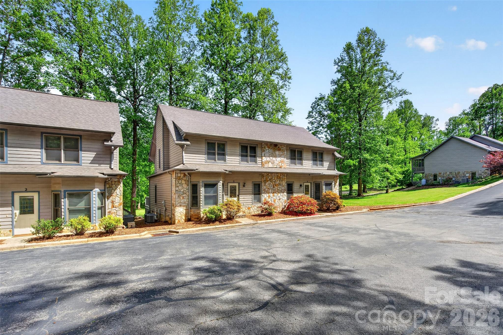 307 Blue Ridge Drive S #4 — Marion