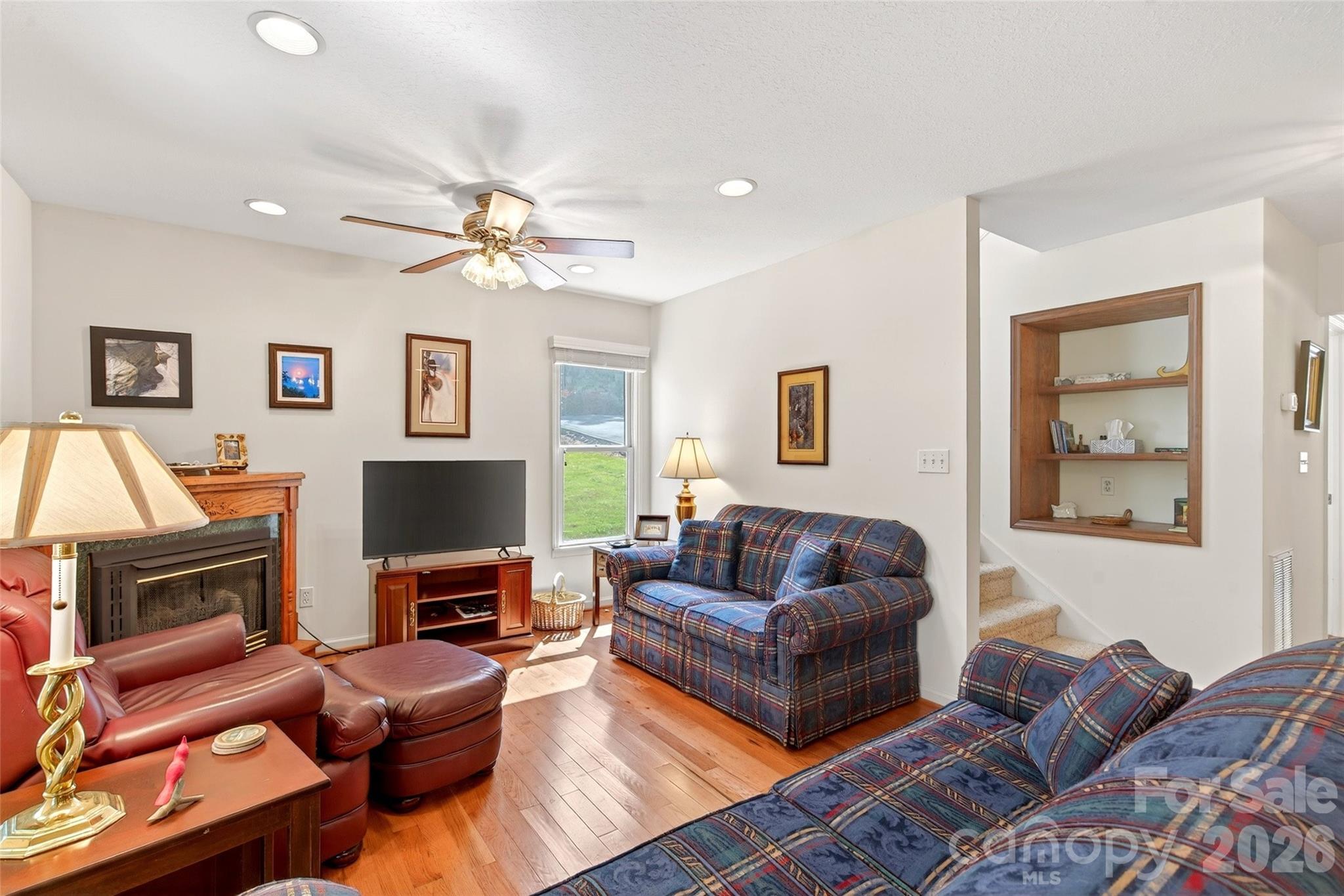 307 Blue Ridge Drive S #4 — Marion