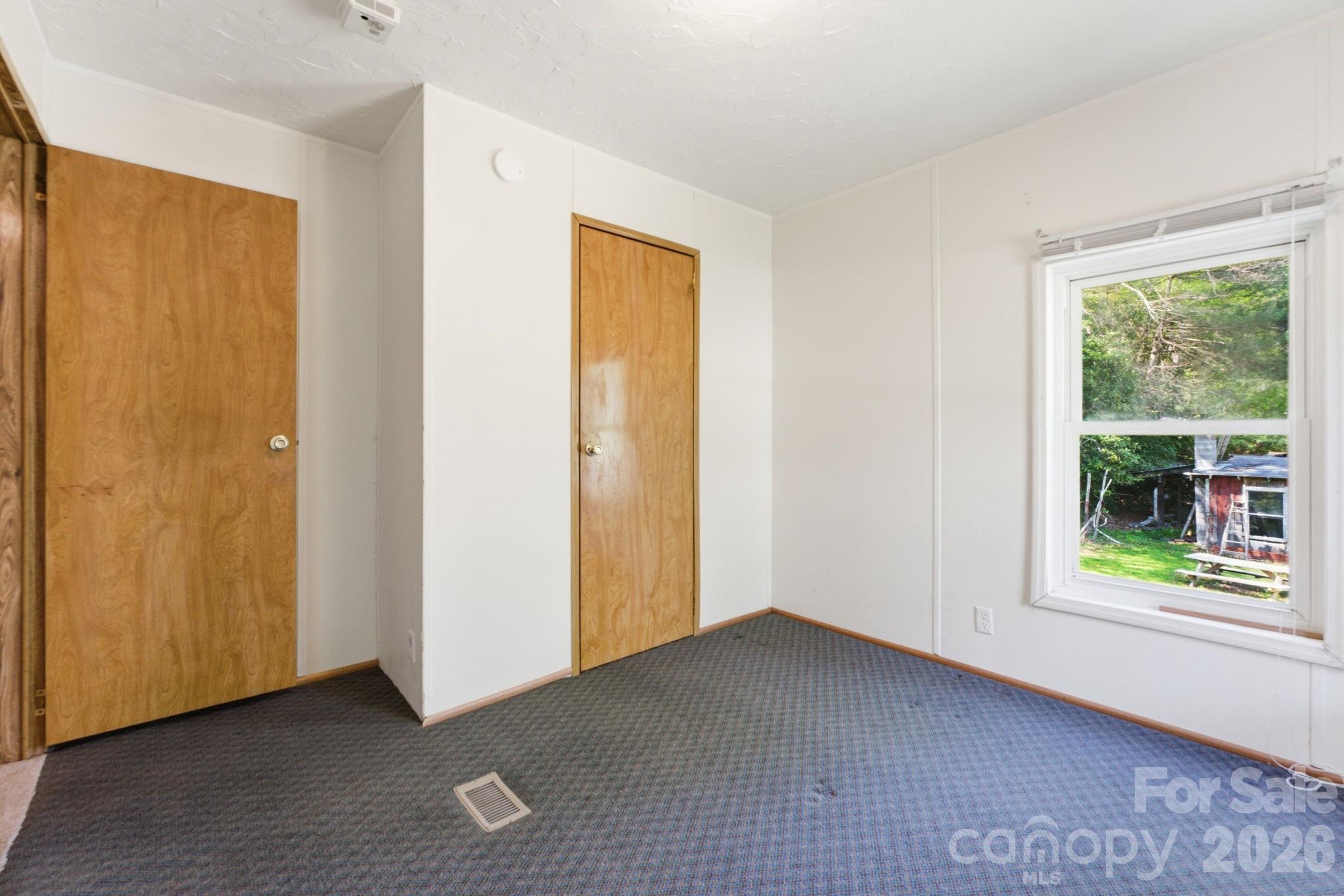 1200 Barkers Creek Road — Whittier