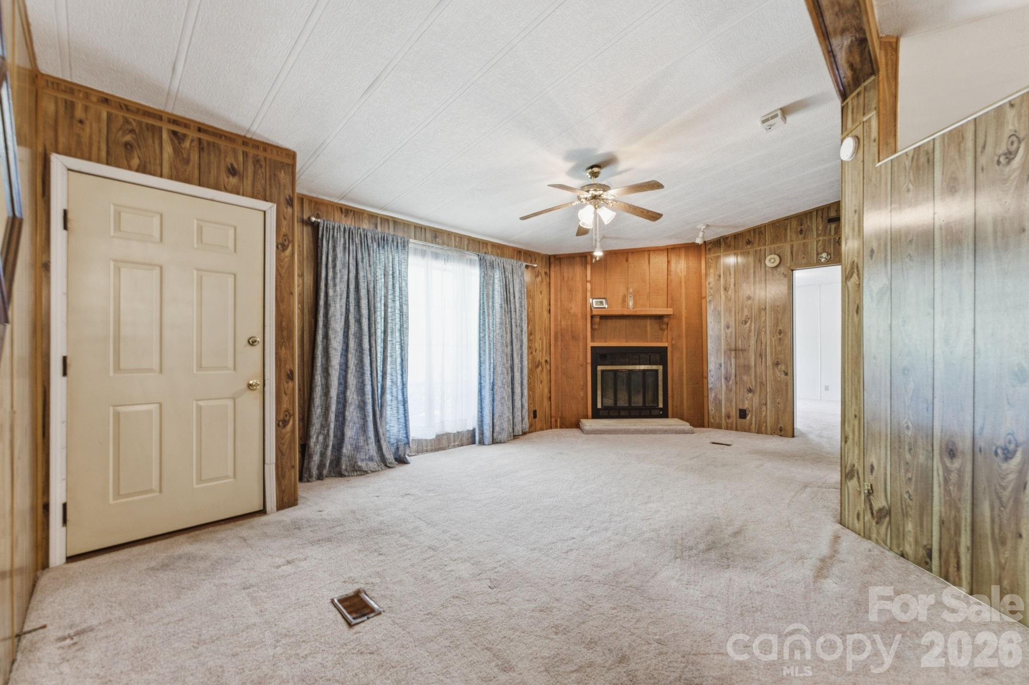 1200 Barkers Creek Road — Whittier