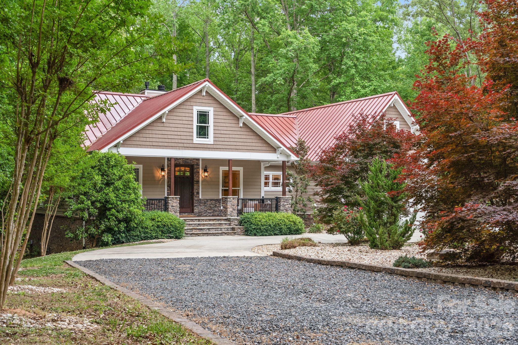 2599 Highway 557 Highway — Clover