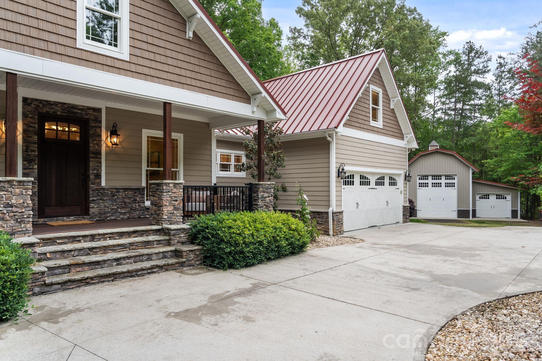 2599 Highway 557 Highway — Clover