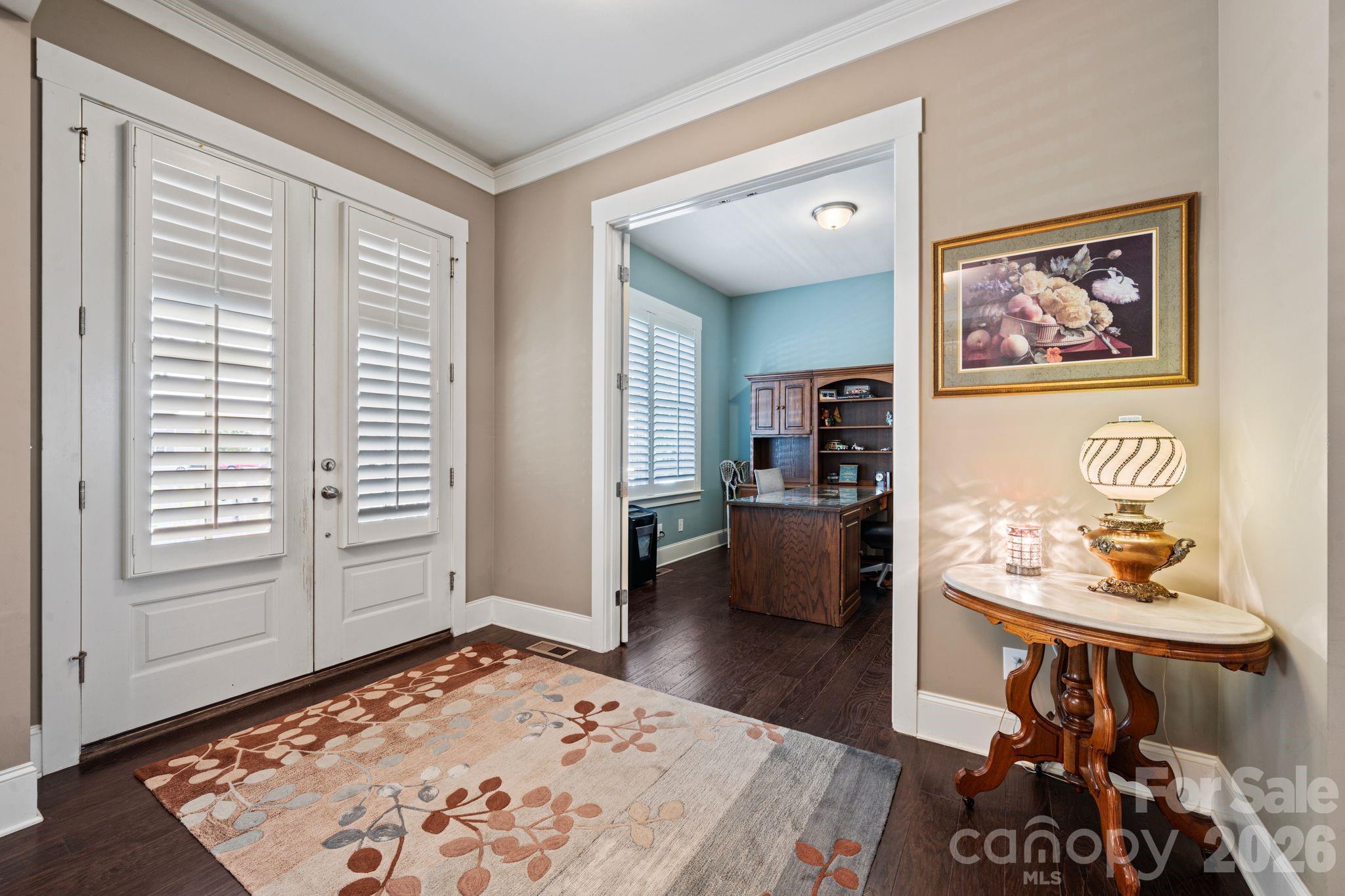 2319 Lochview Street — Pineville