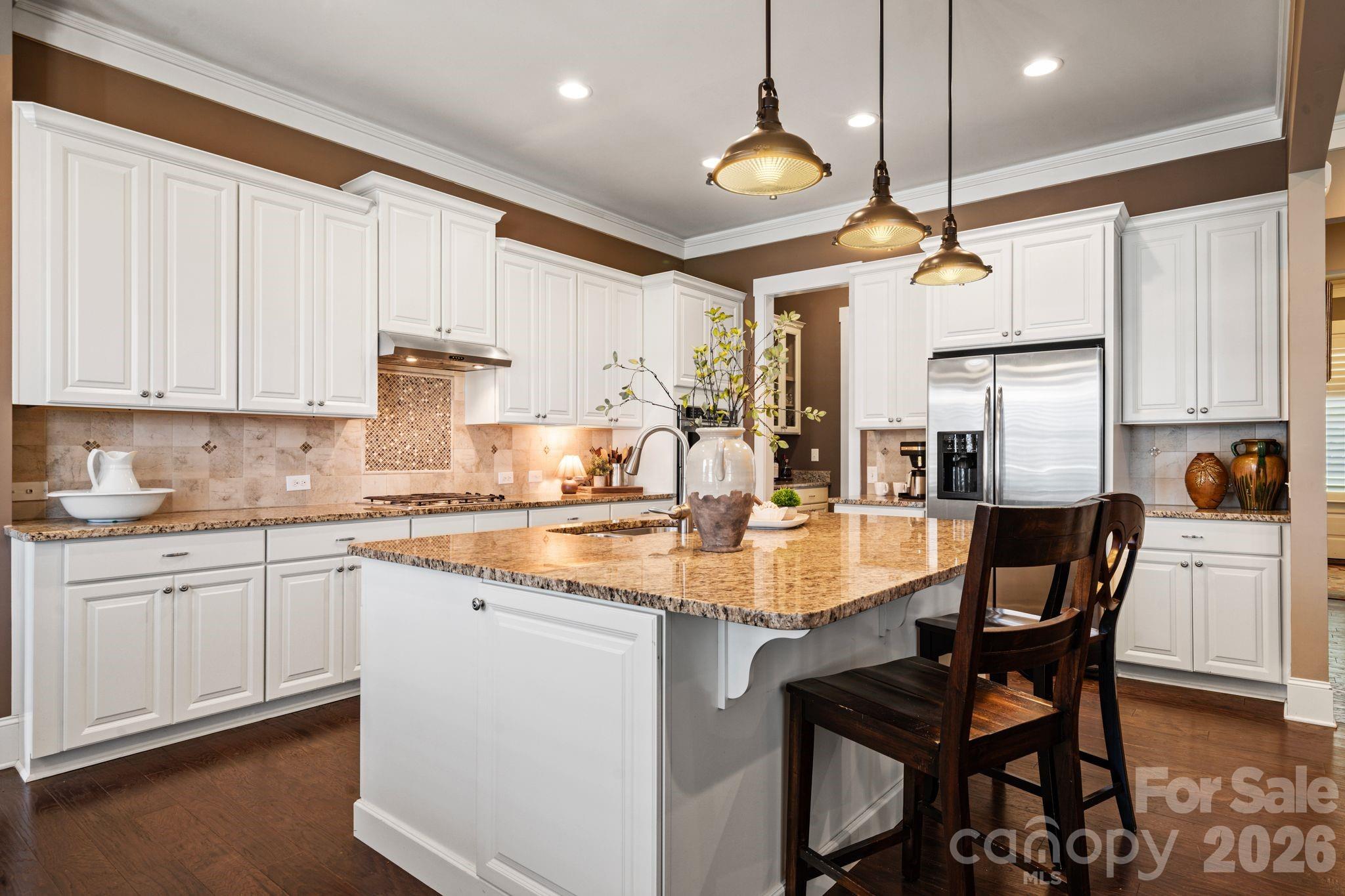 2319 Lochview Street — Pineville