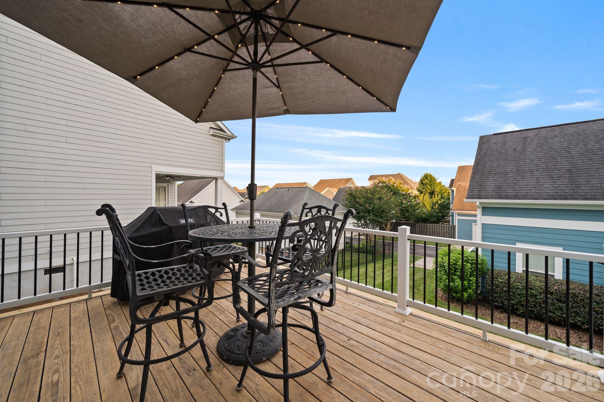 2319 Lochview Street — Pineville