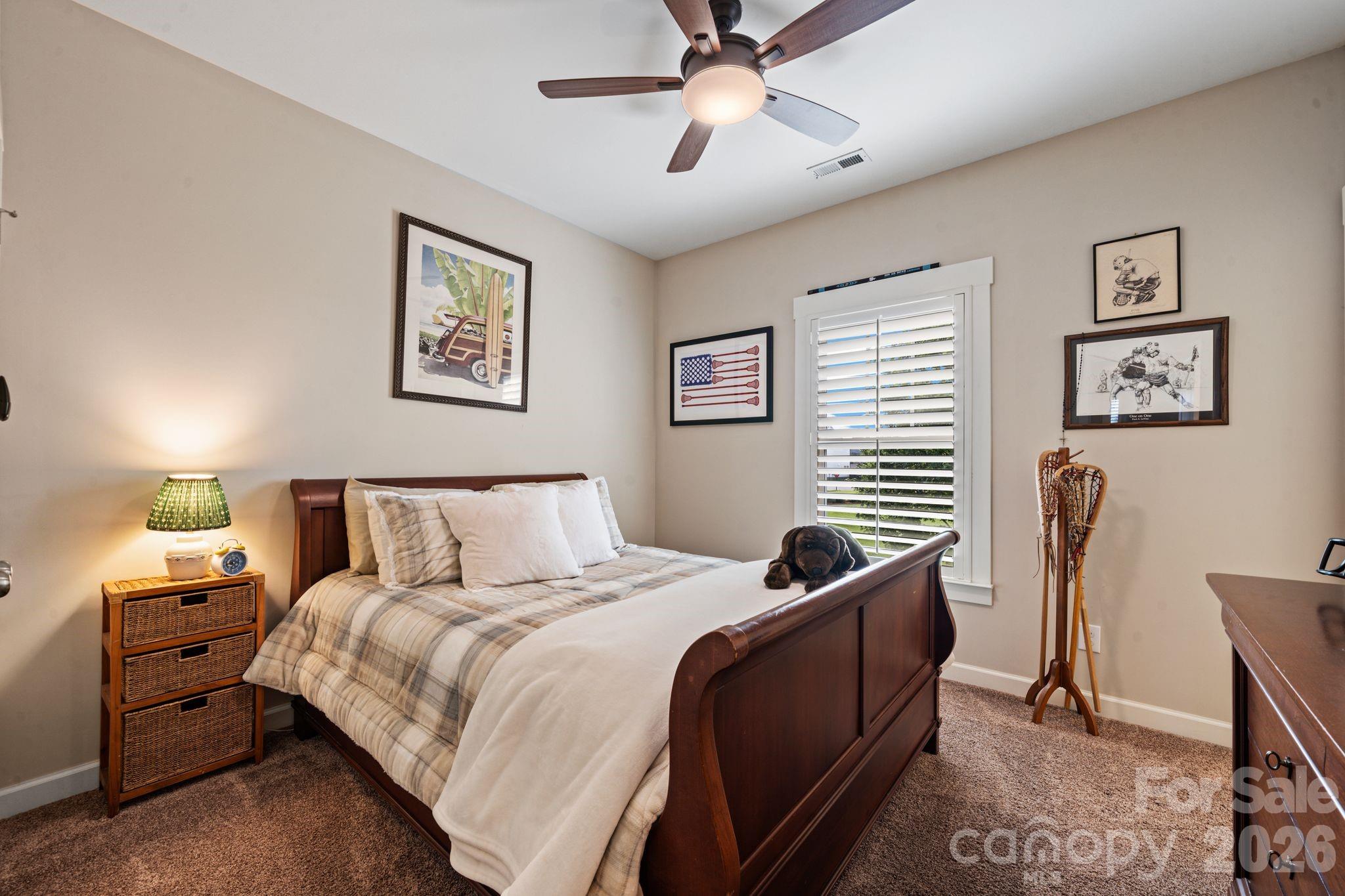 2319 Lochview Street — Pineville