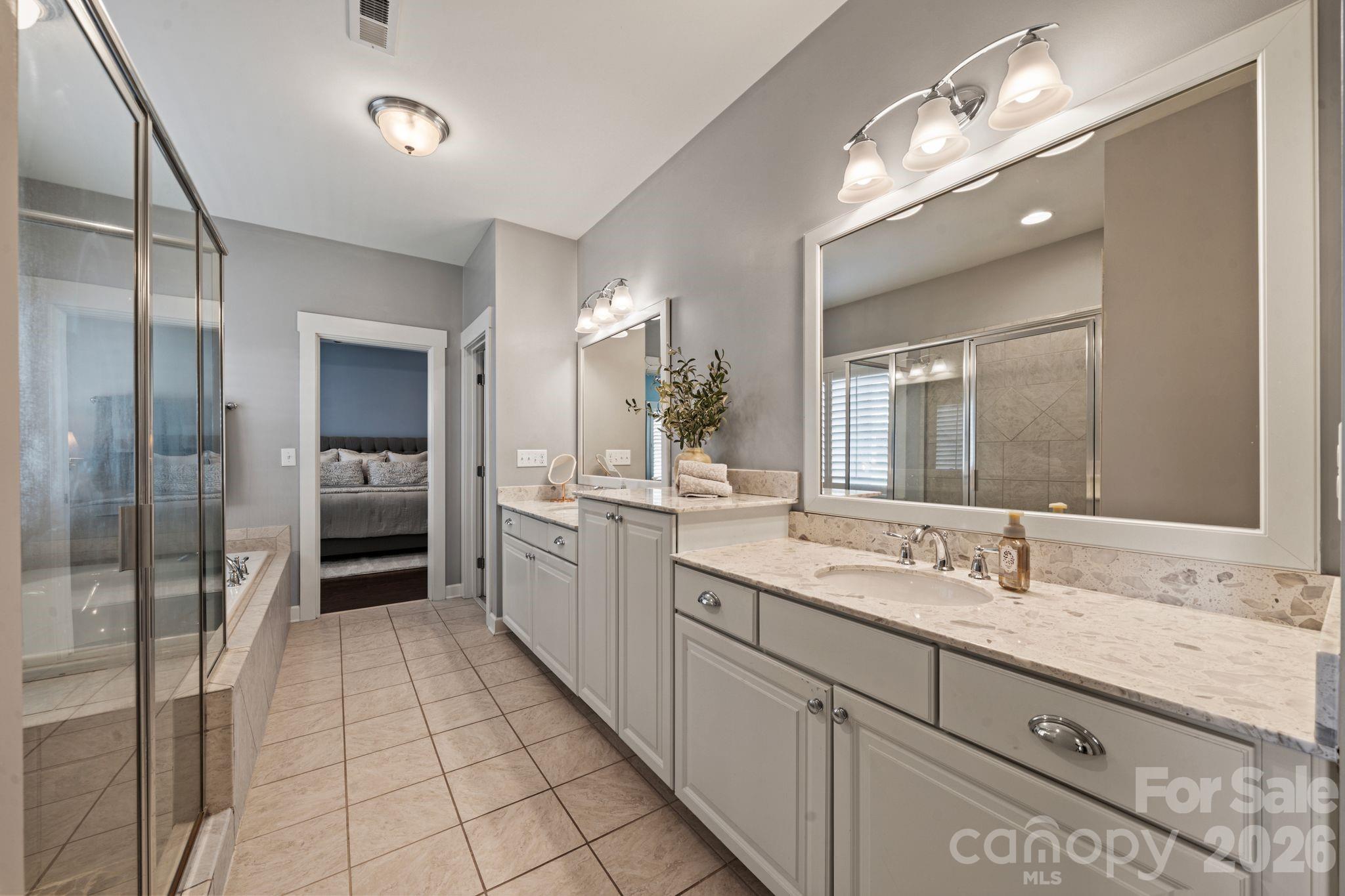 2319 Lochview Street — Pineville