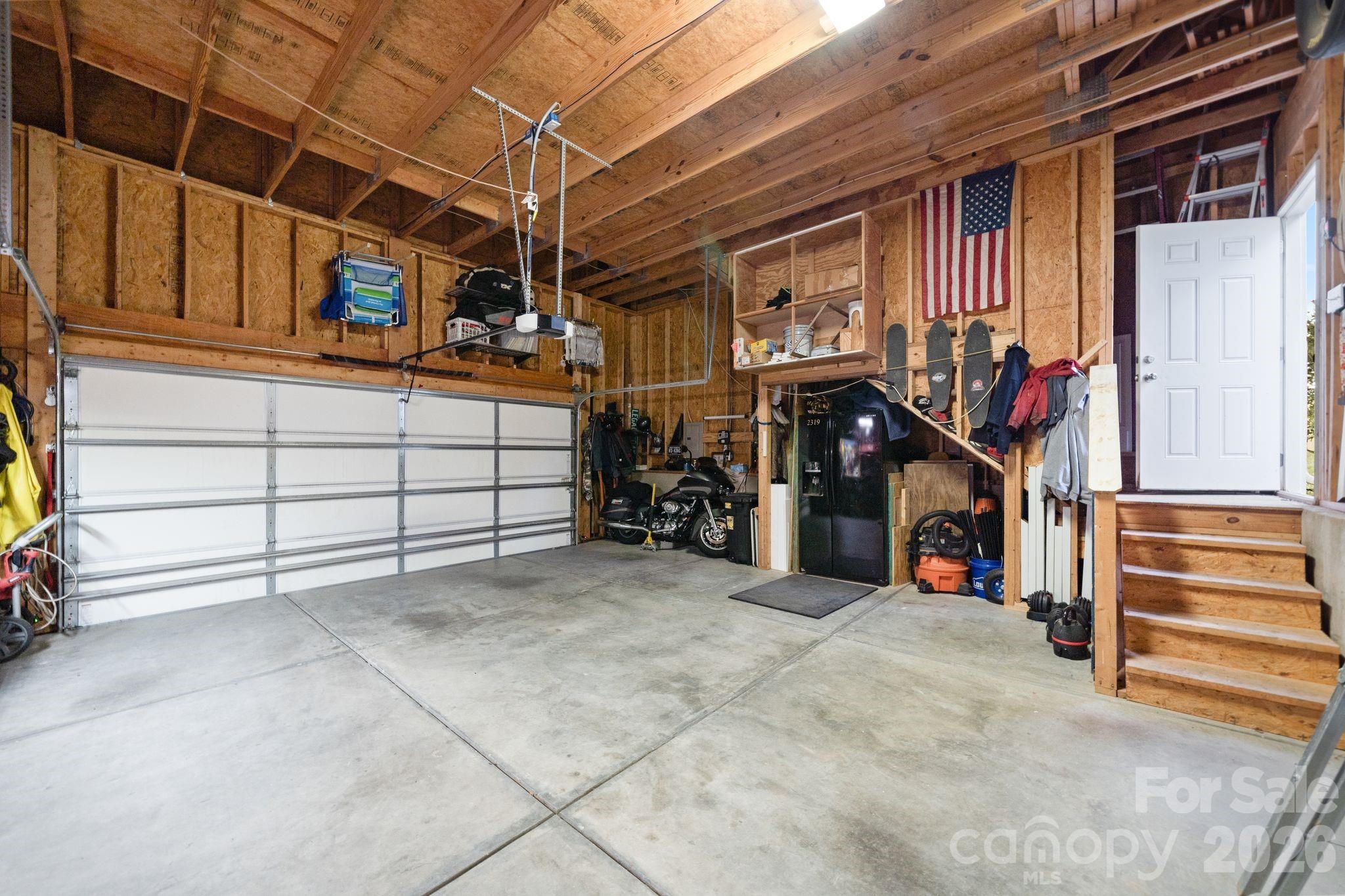 2319 Lochview Street — Pineville