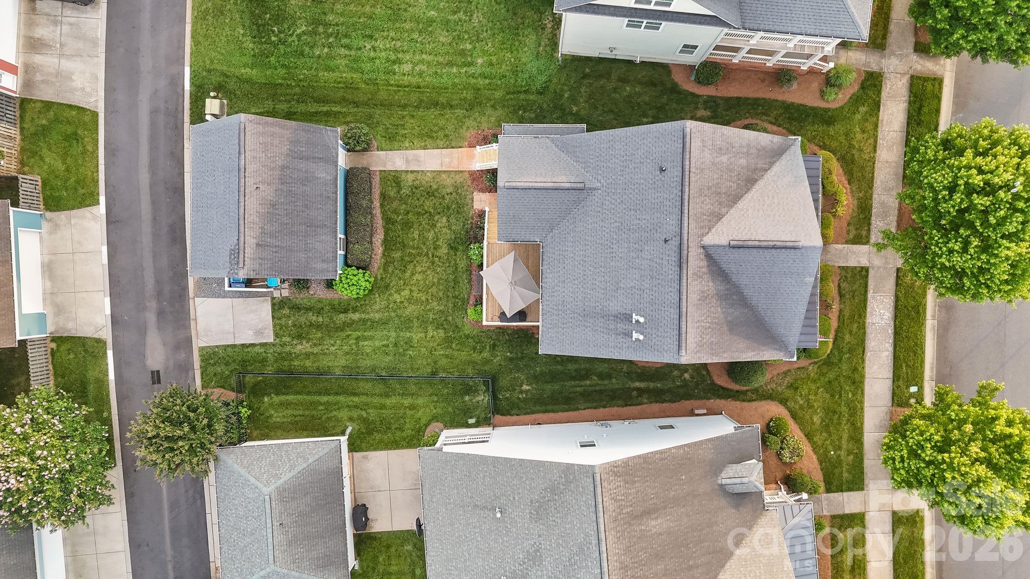 2319 Lochview Street — Pineville