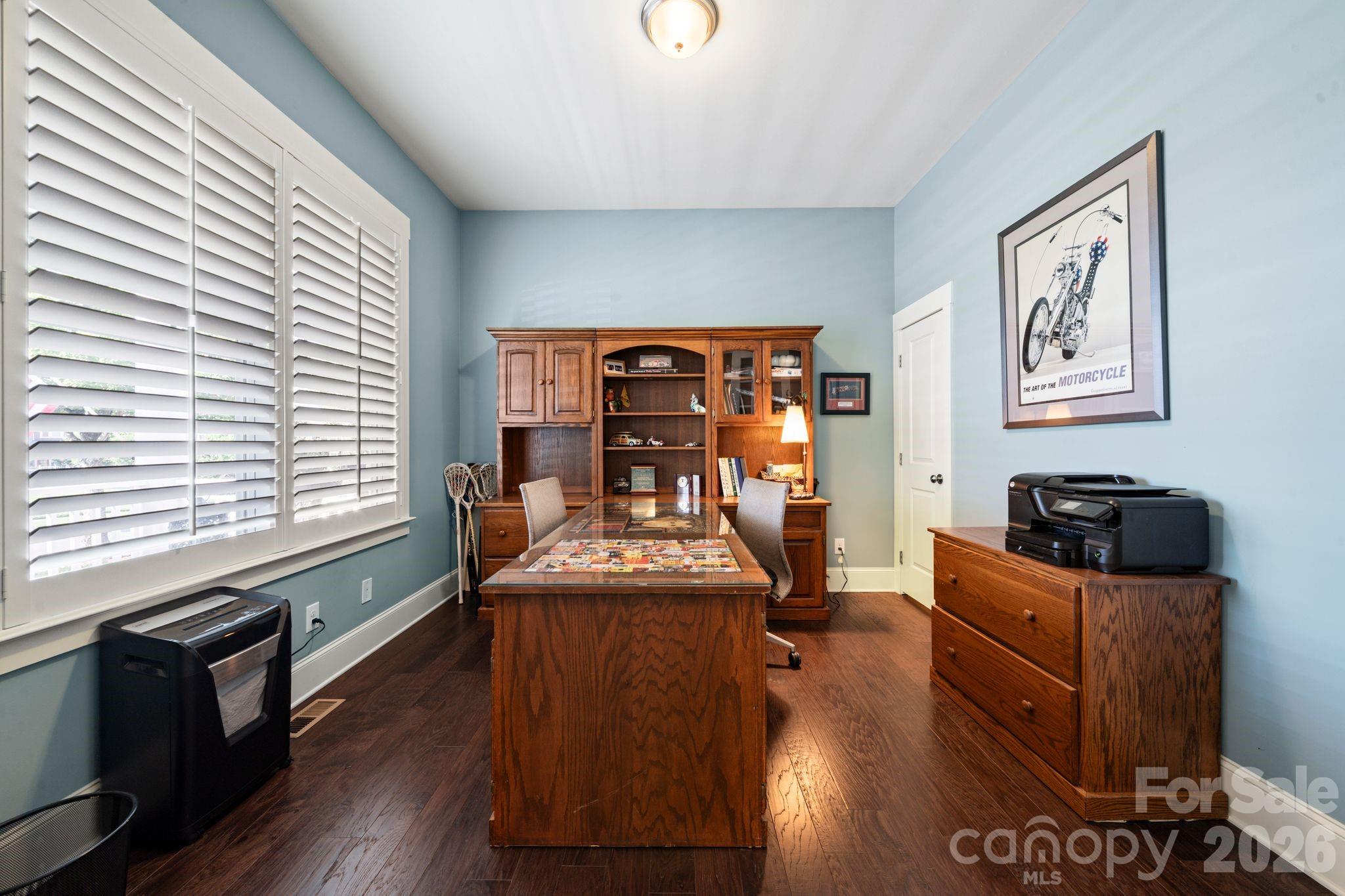 2319 Lochview Street — Pineville