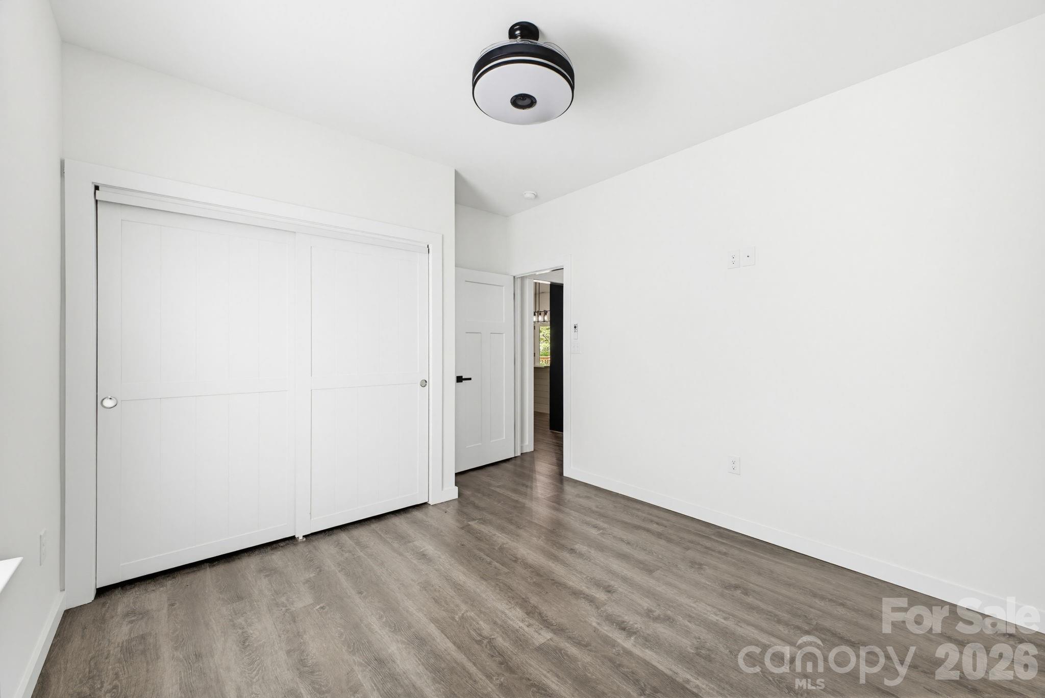 1475 32nd Street SW — Hickory