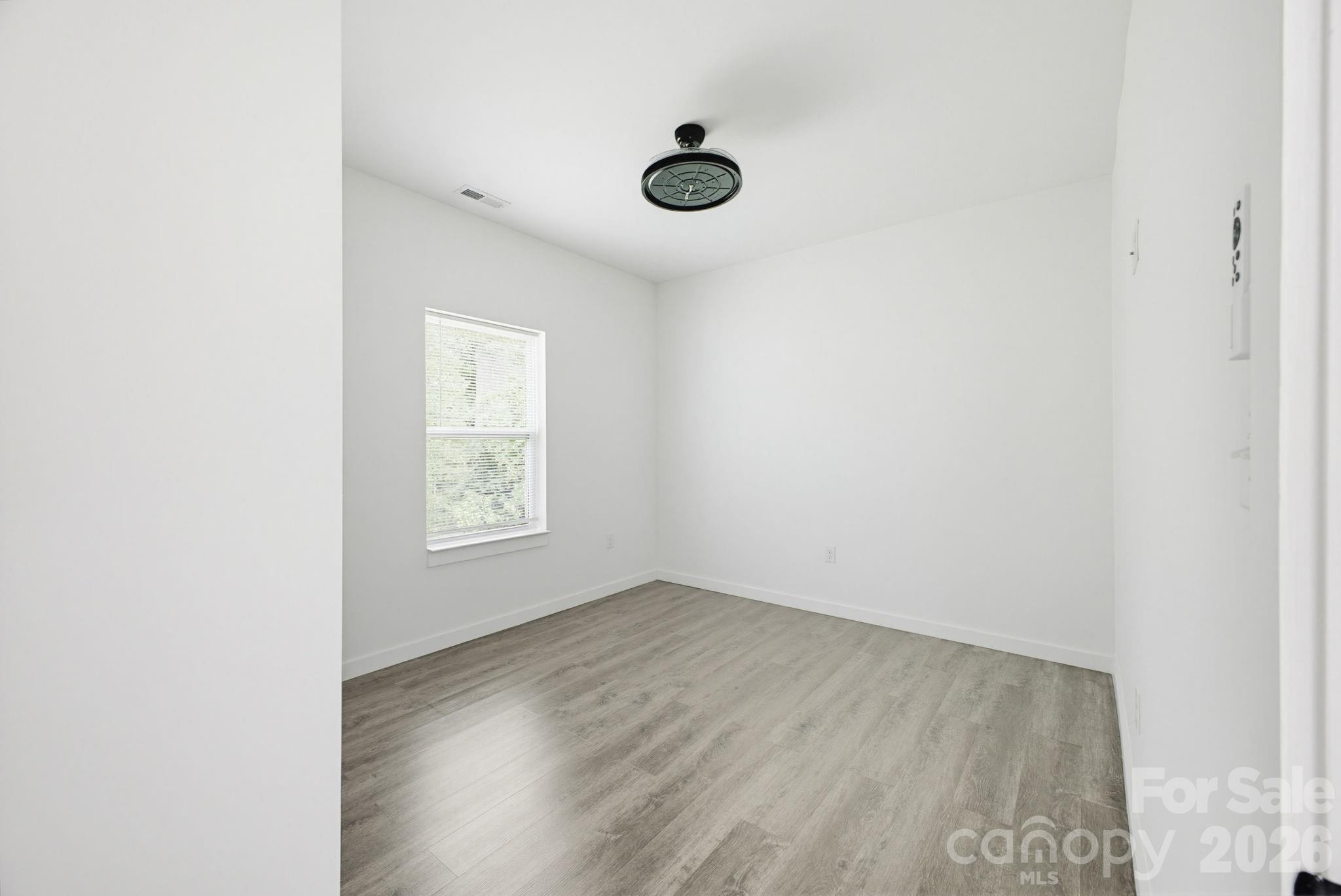 1475 32nd Street SW — Hickory
