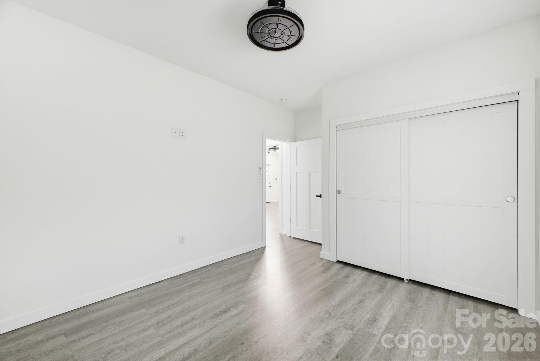 1475 32nd Street SW — Hickory
