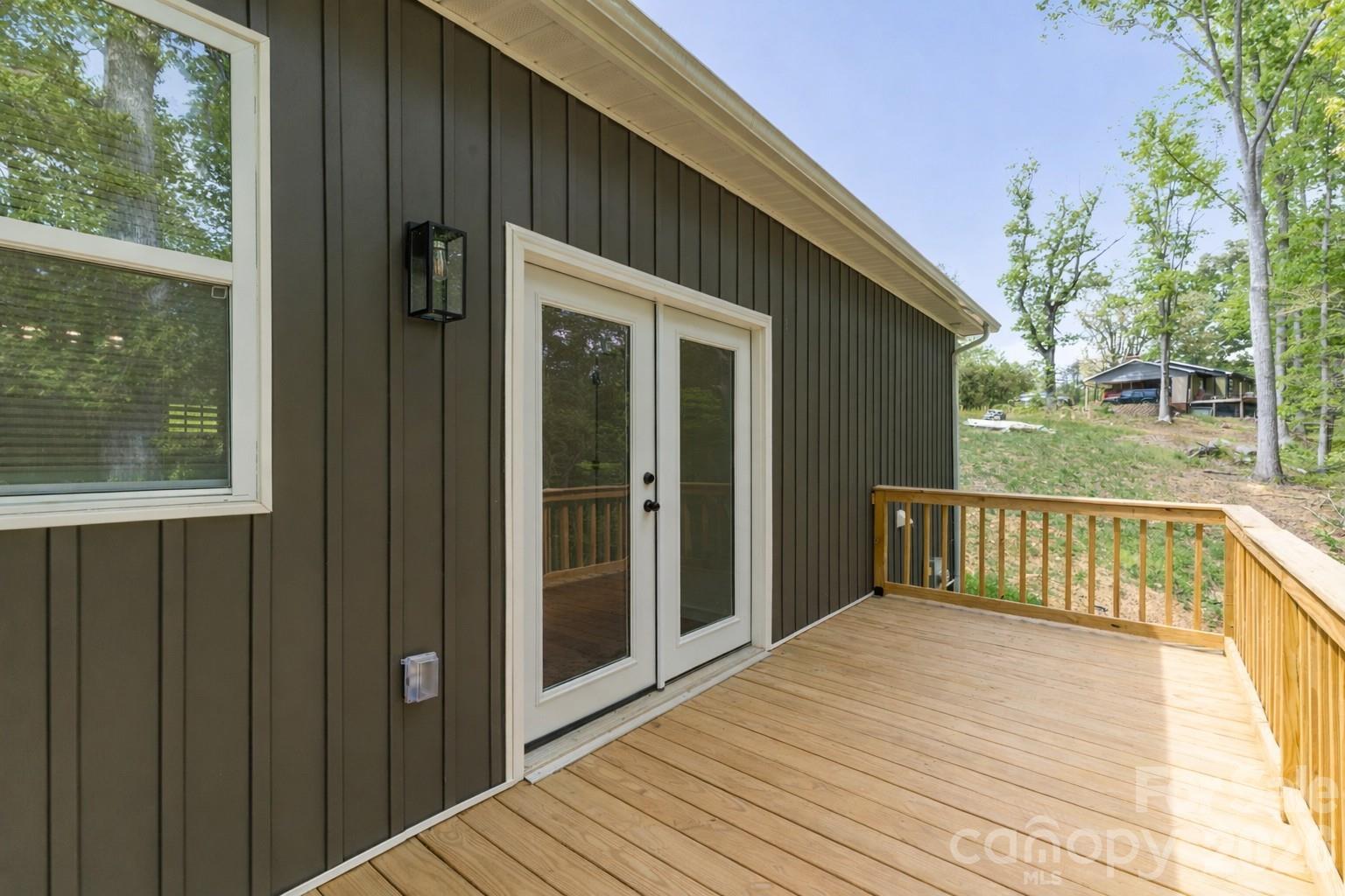 1475 32nd Street SW — Hickory