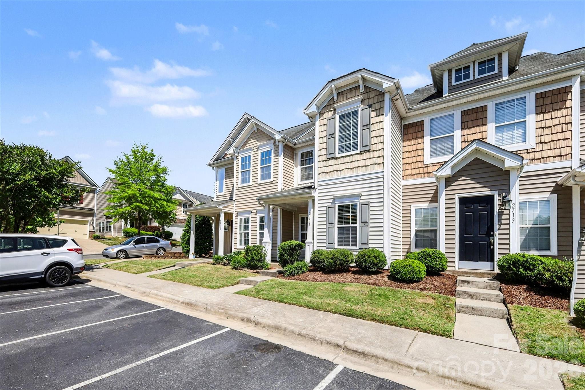 2709 Grain Mill Lane — Charlotte