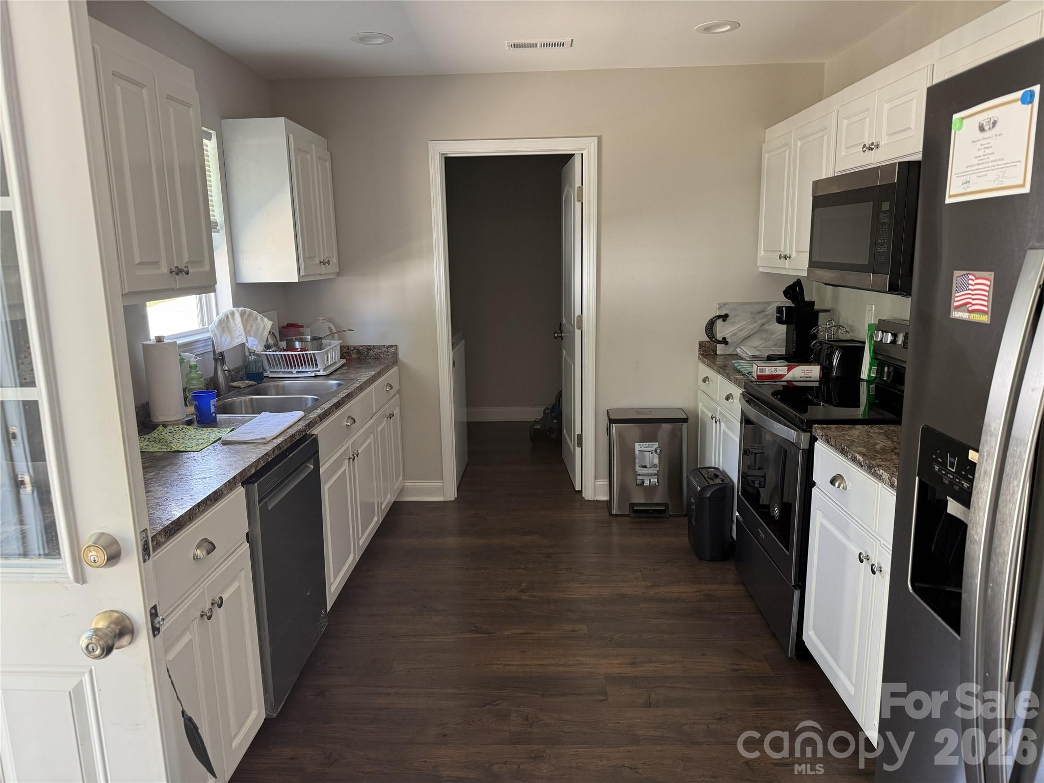 1709 Brookhill Lane — Lancaster