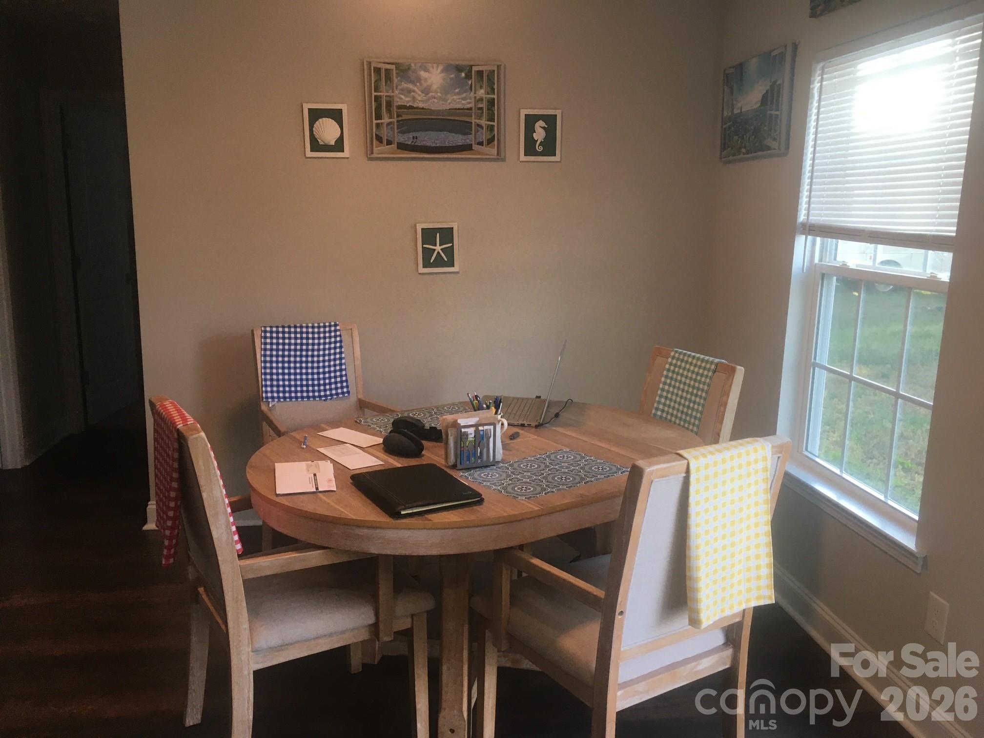 1709 Brookhill Lane — Lancaster