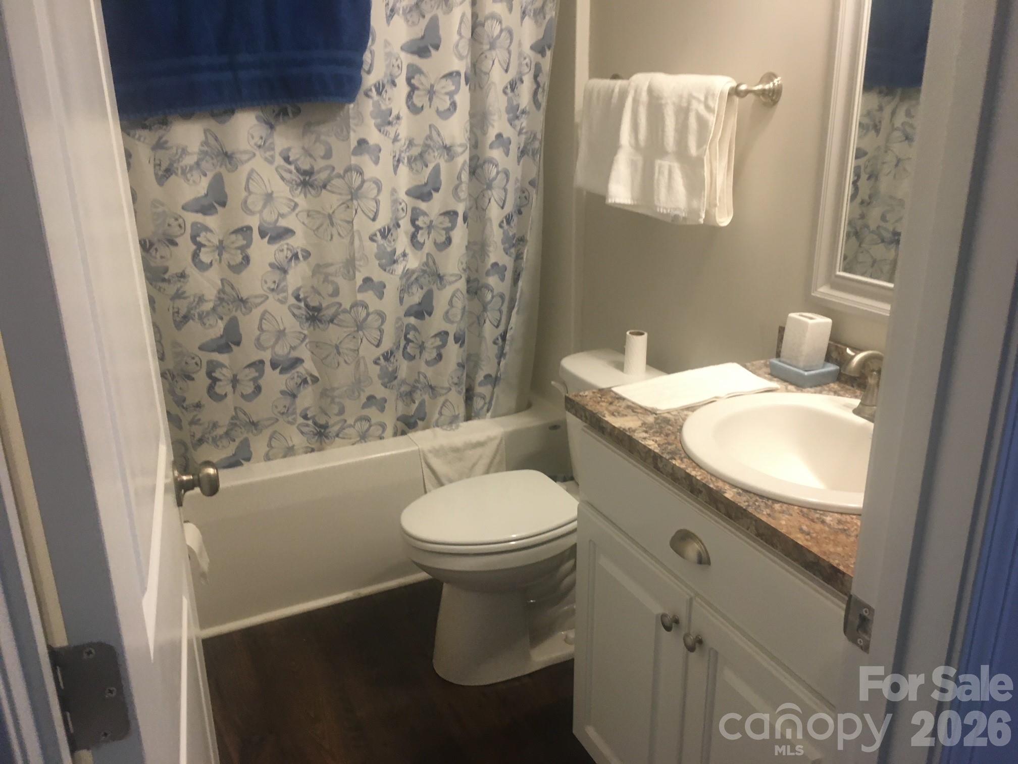 1709 Brookhill Lane — Lancaster