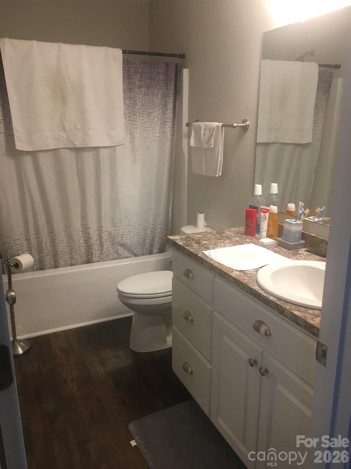1709 Brookhill Lane — Lancaster
