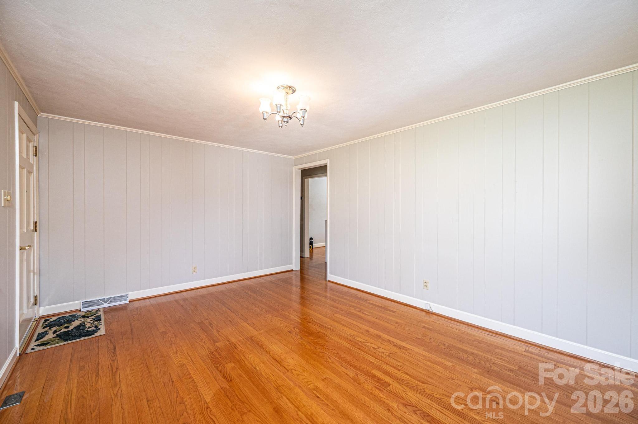 2649 Westview Acres Street — Hickory