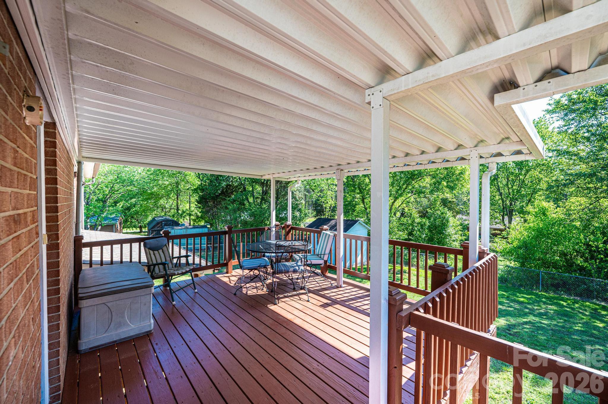 2649 Westview Acres Street — Hickory