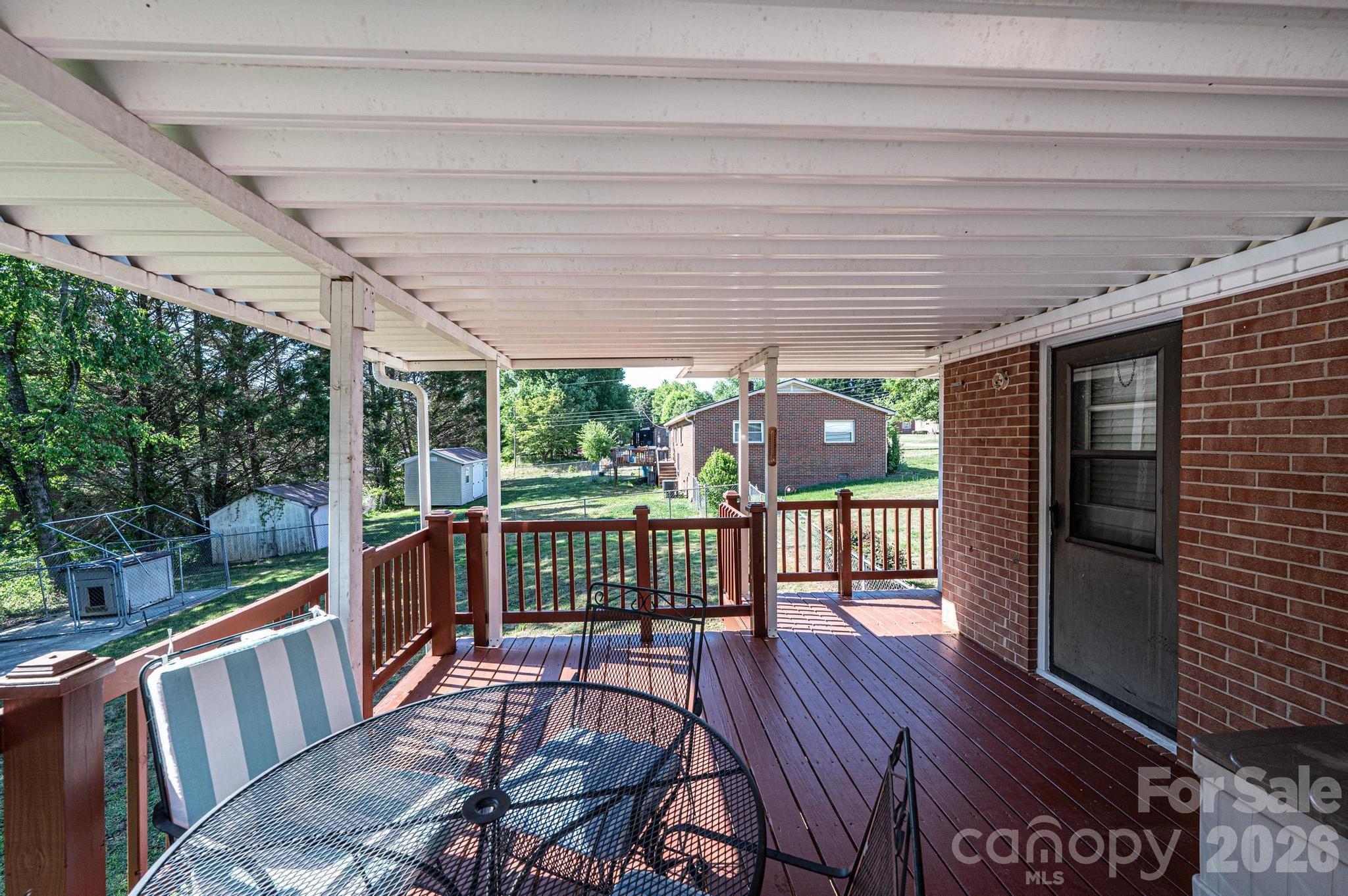 2649 Westview Acres Street — Hickory
