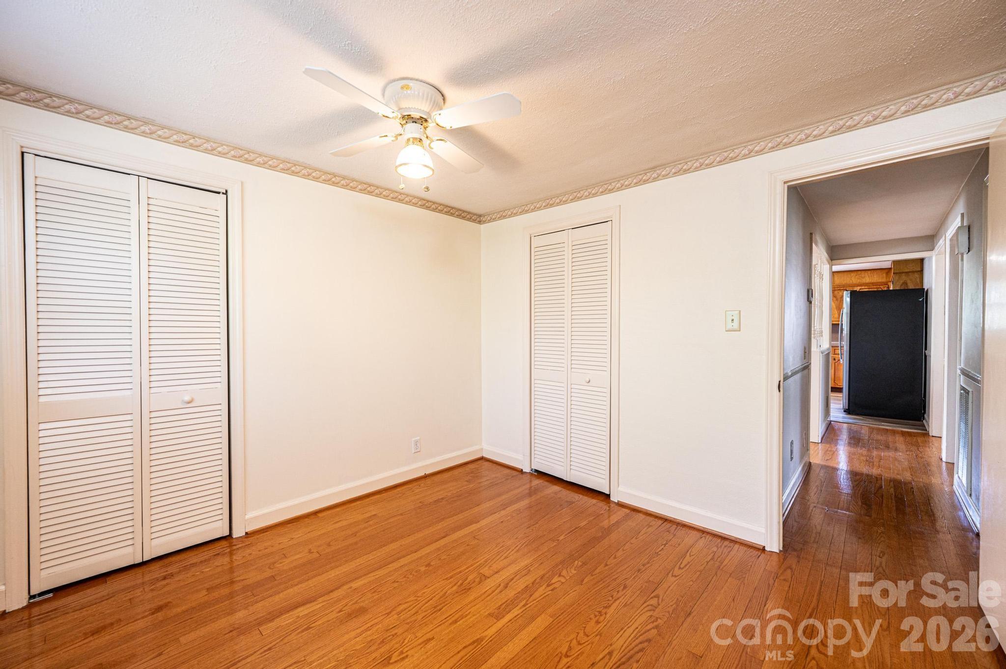 2649 Westview Acres Street — Hickory