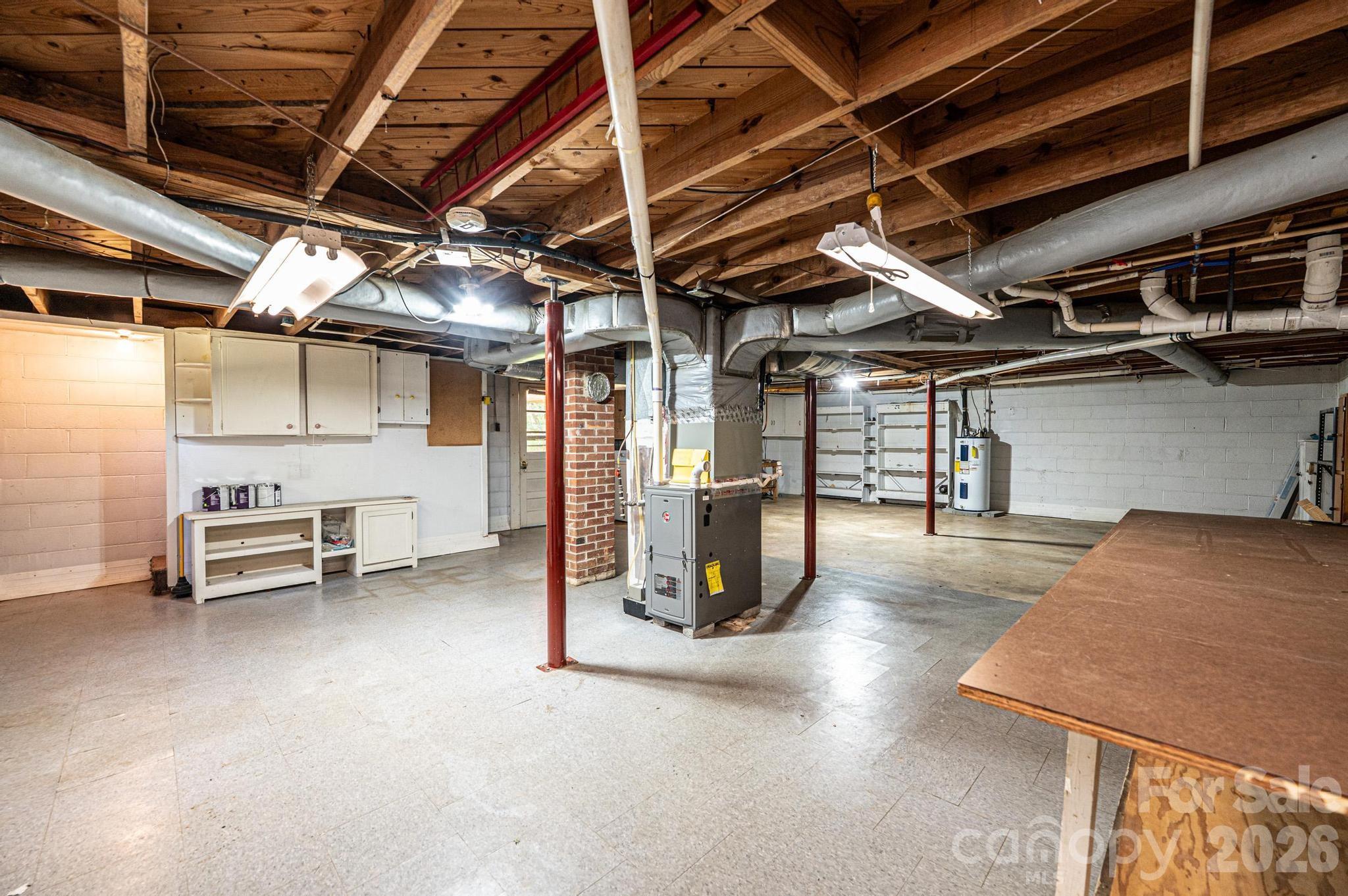 2649 Westview Acres Street — Hickory