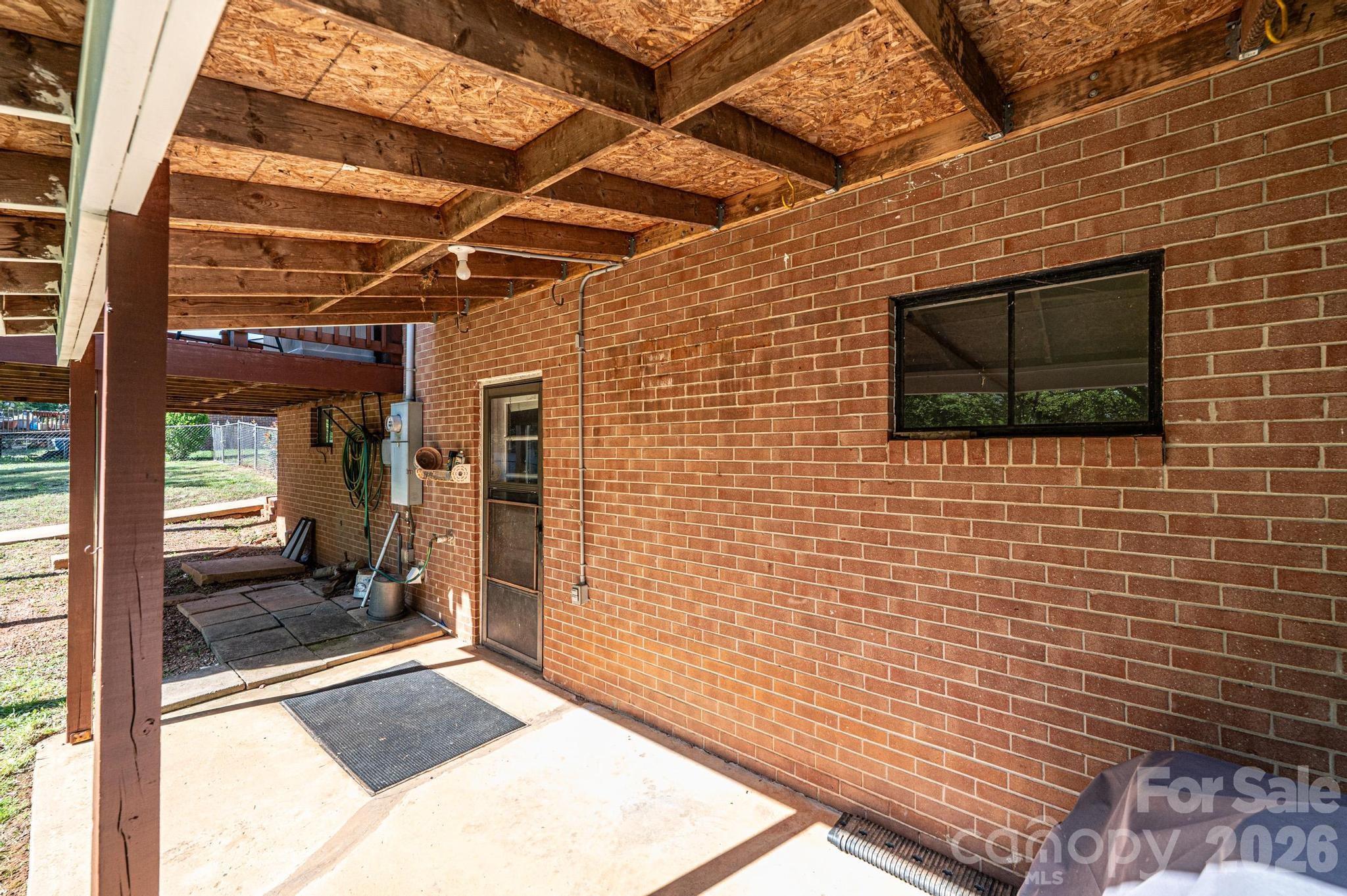 2649 Westview Acres Street — Hickory