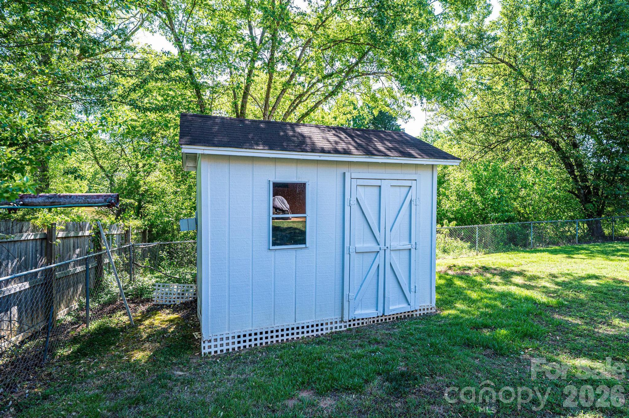 2649 Westview Acres Street — Hickory
