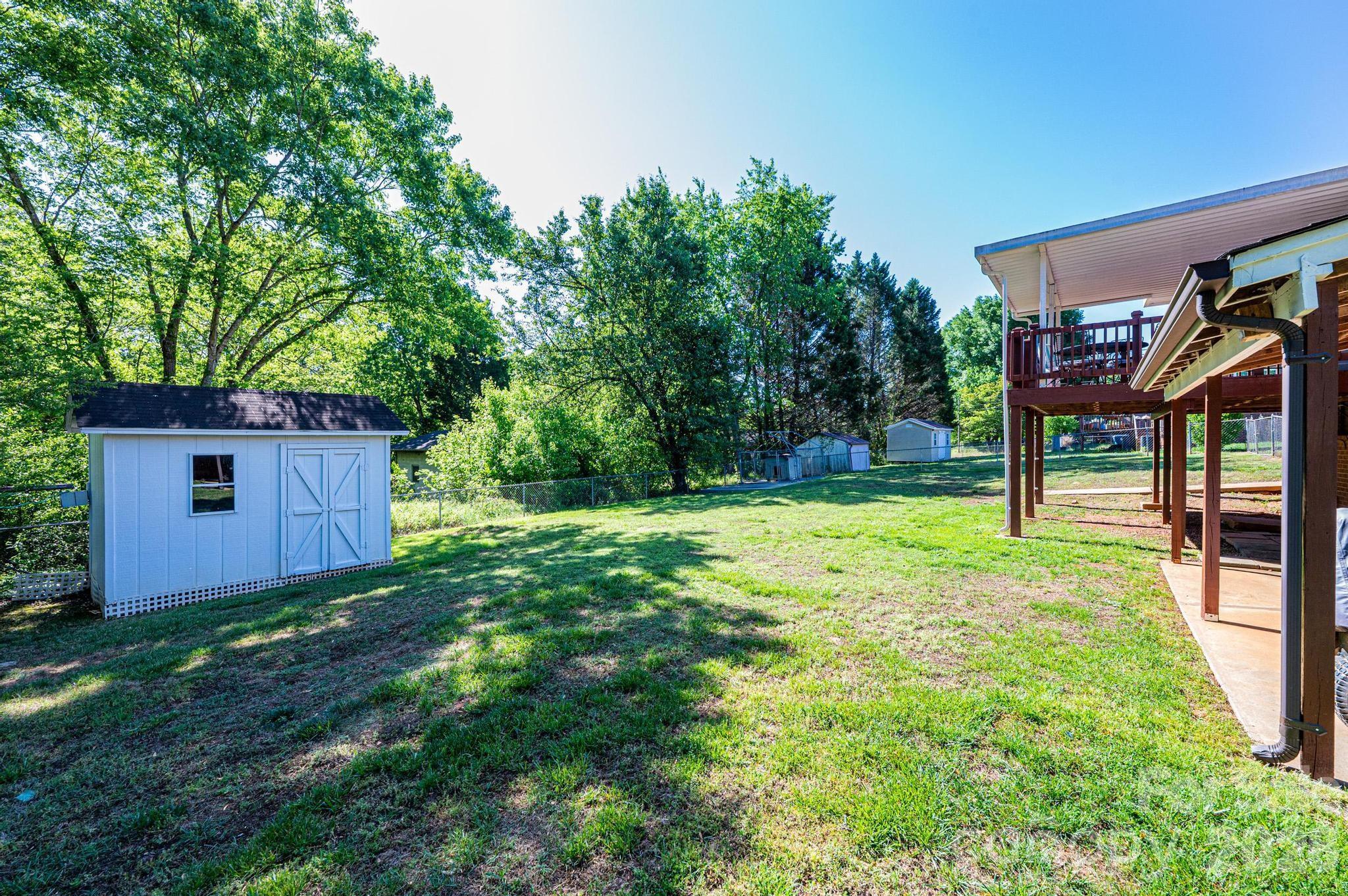 2649 Westview Acres Street — Hickory