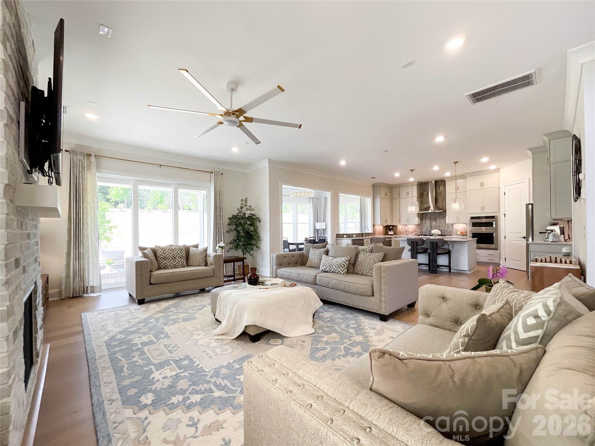 12213 Old Cottonwood Lane — Huntersville