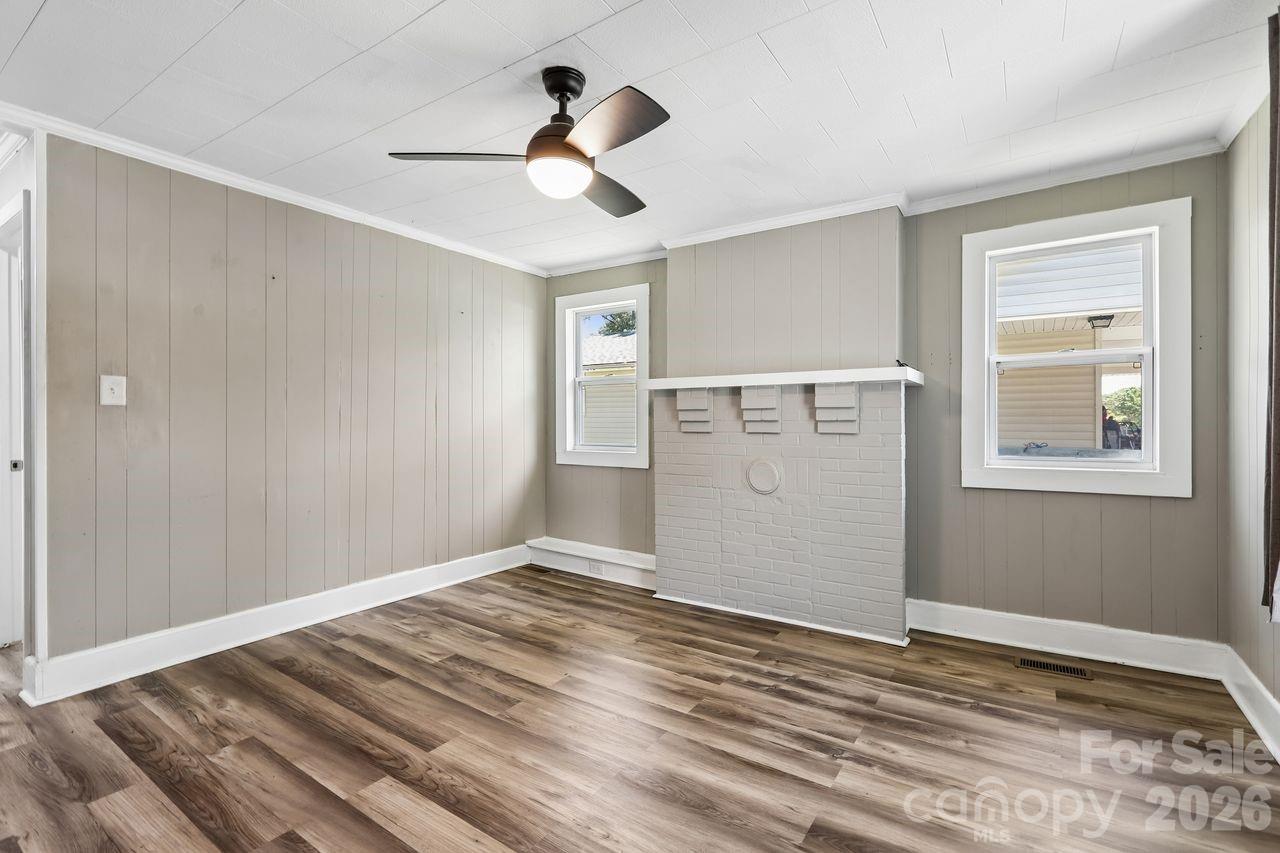 408 E Park Avenue — Gastonia