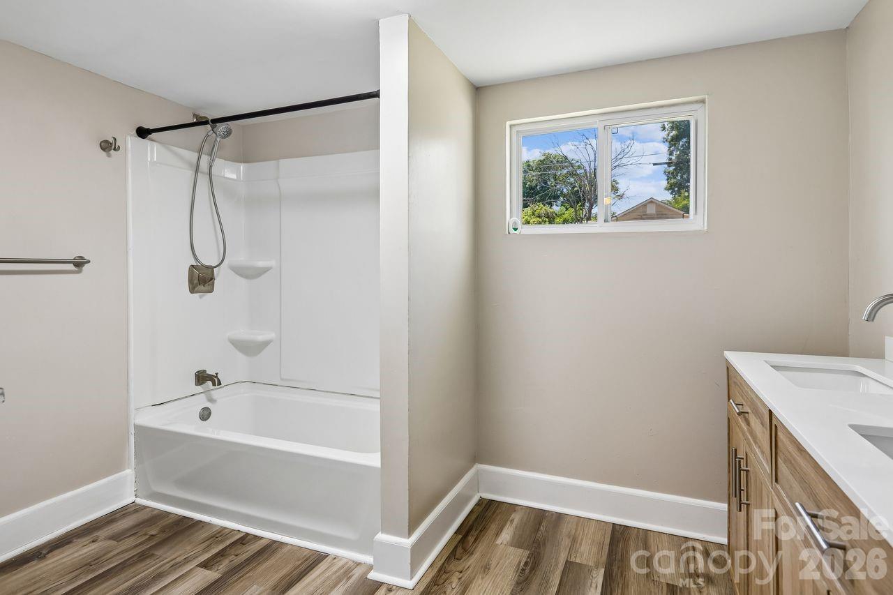 408 E Park Avenue — Gastonia
