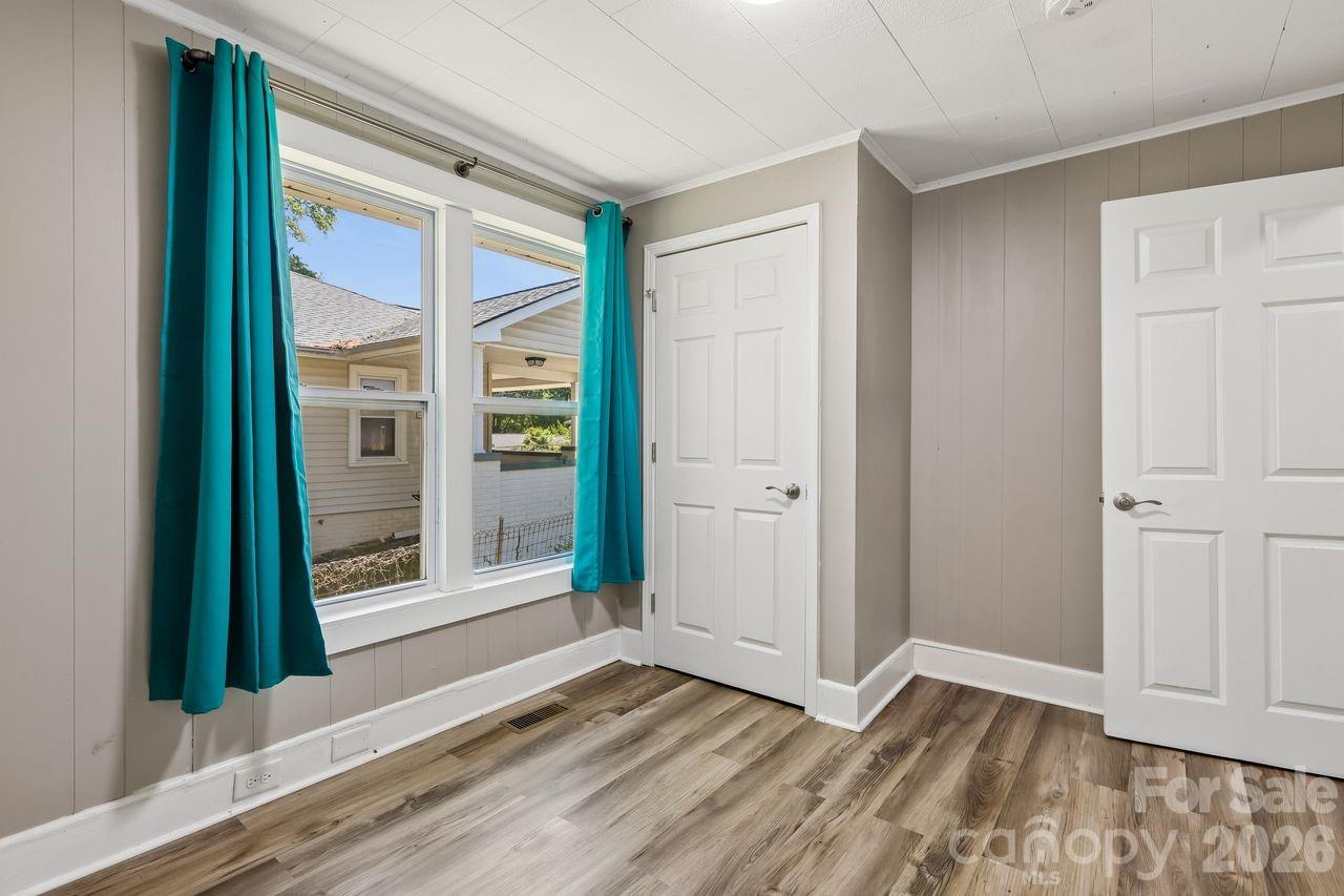 408 E Park Avenue — Gastonia