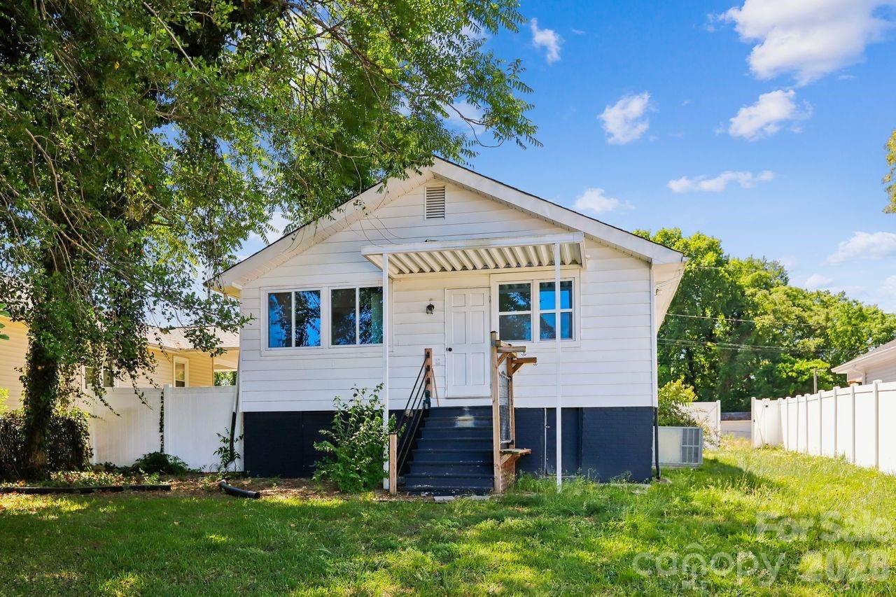 408 E Park Avenue — Gastonia