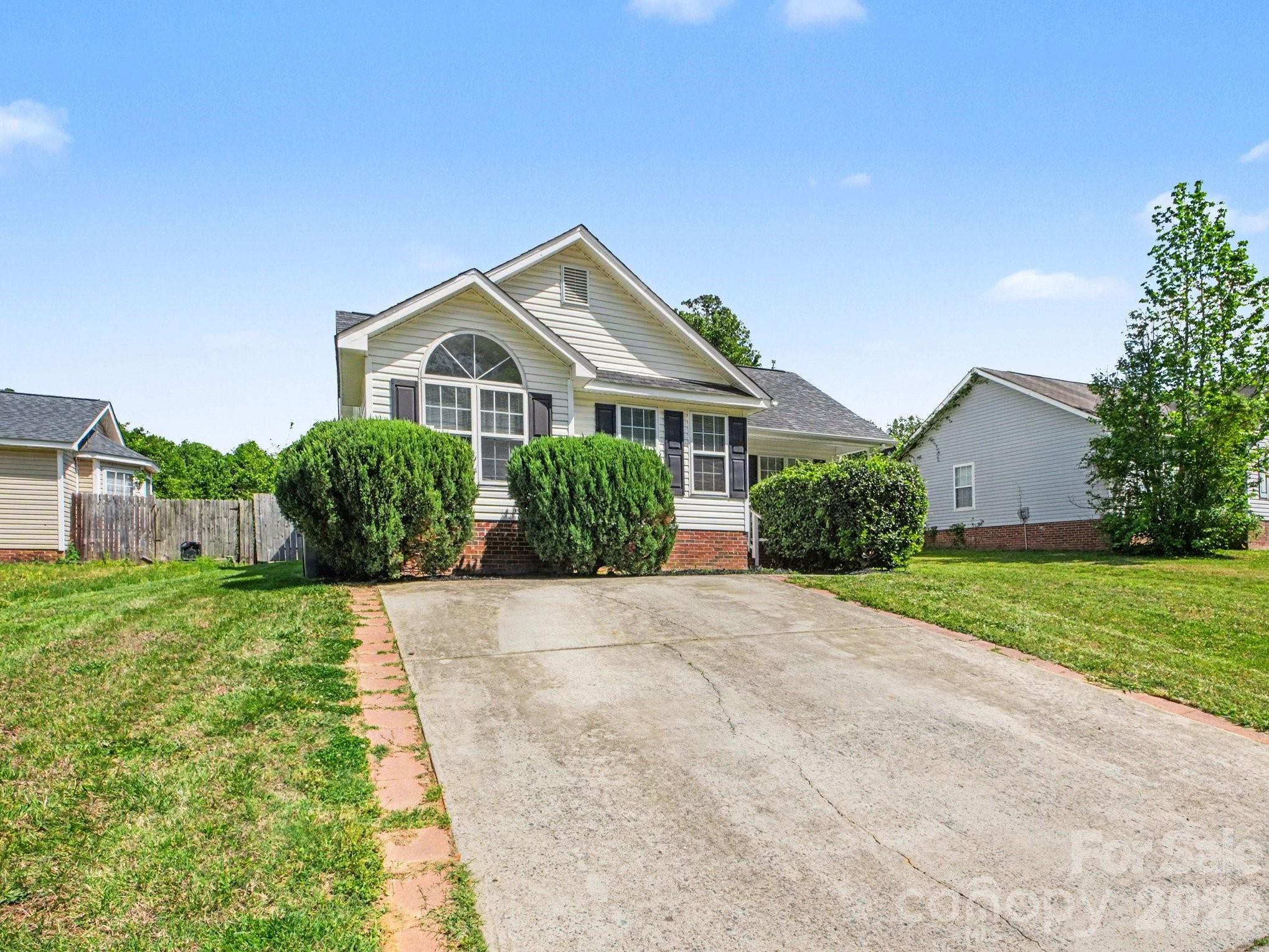 3744 Capps Hill Drive — Charlotte