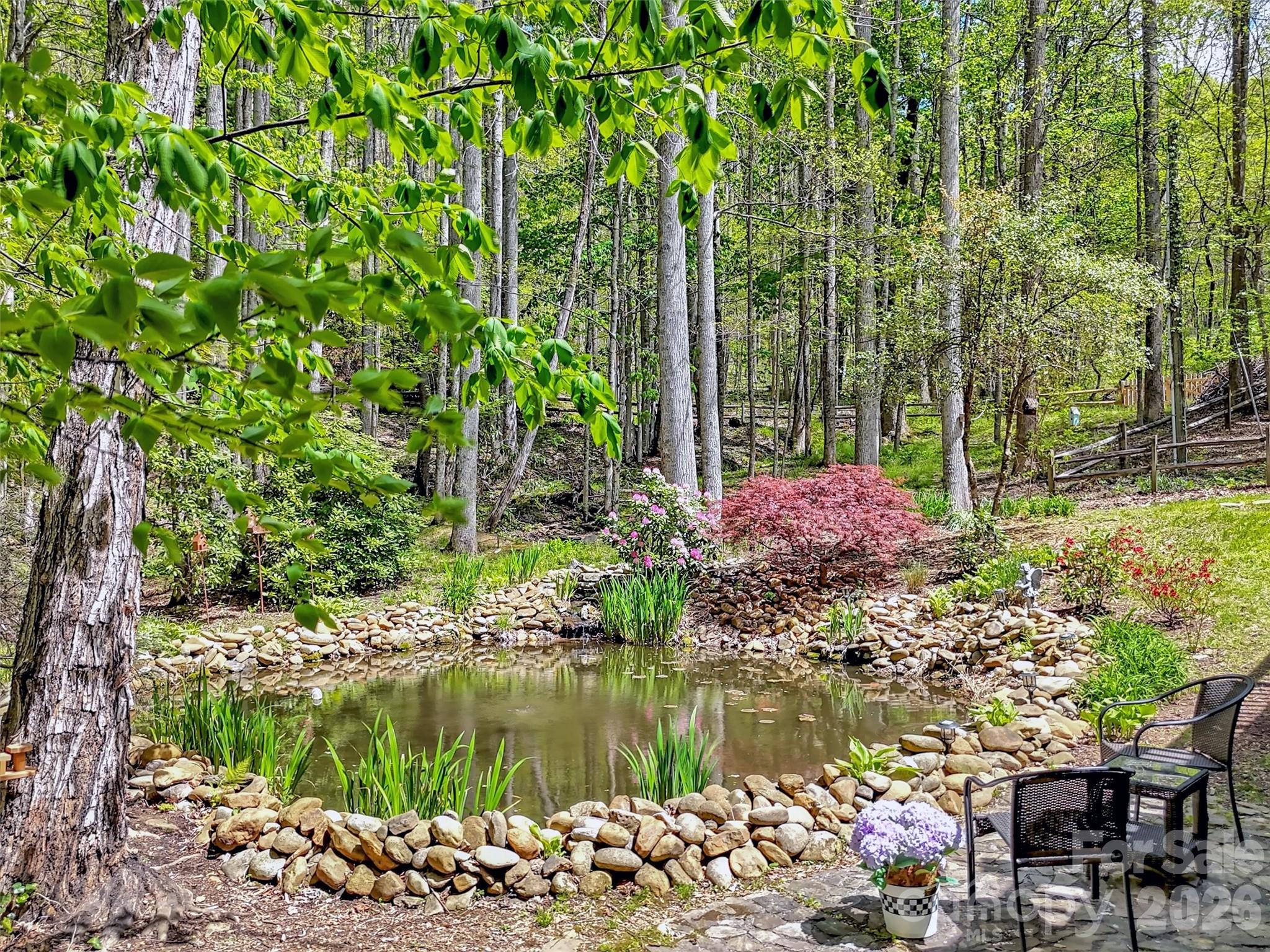 211 Rustic Road — Waynesville
