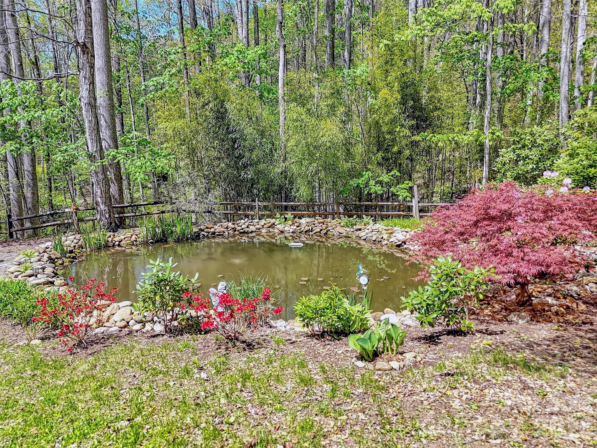 211 Rustic Road — Waynesville