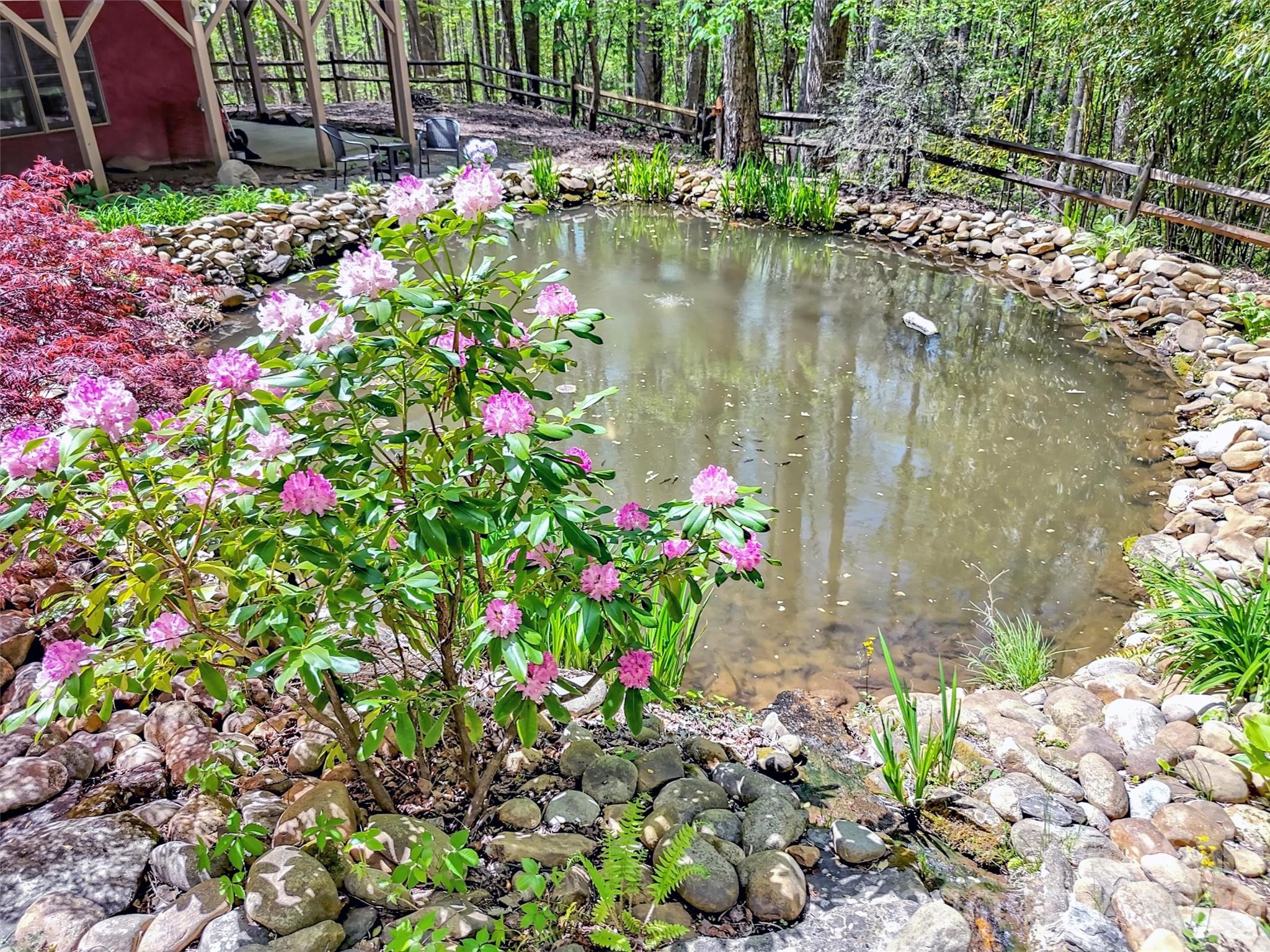 211 Rustic Road — Waynesville