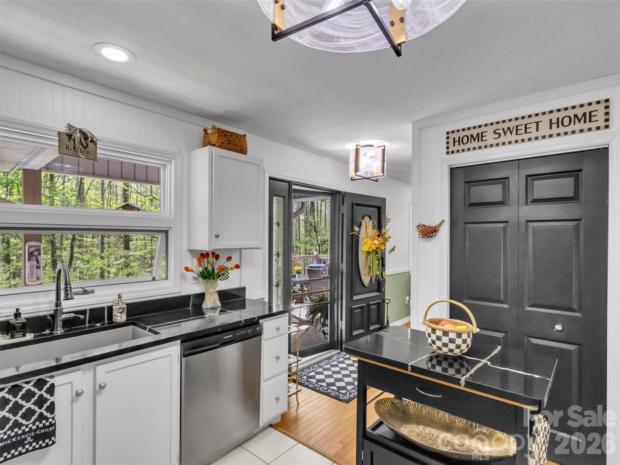 211 Rustic Road — Waynesville