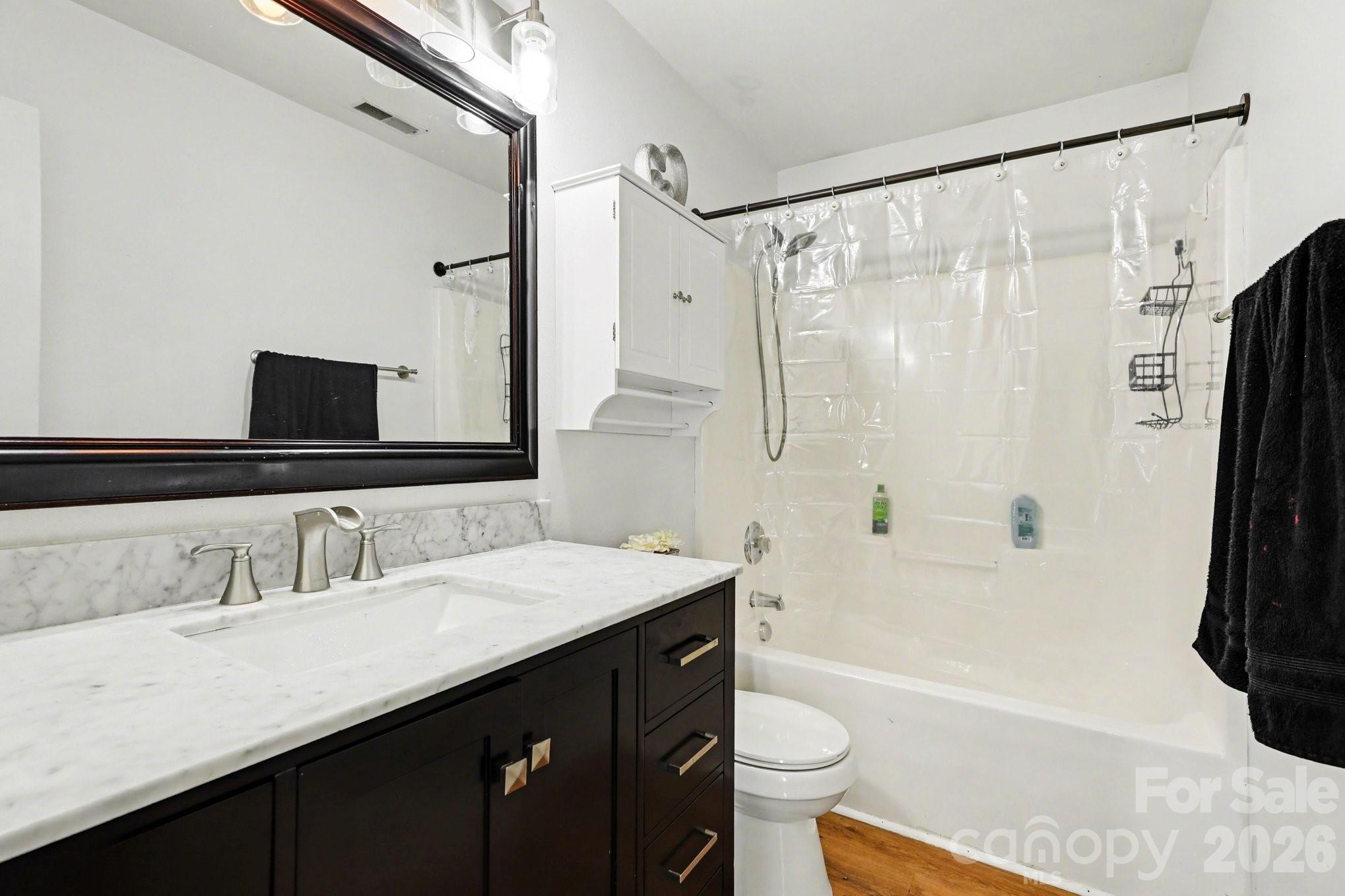9423 Swallow Tail Lane — Charlotte