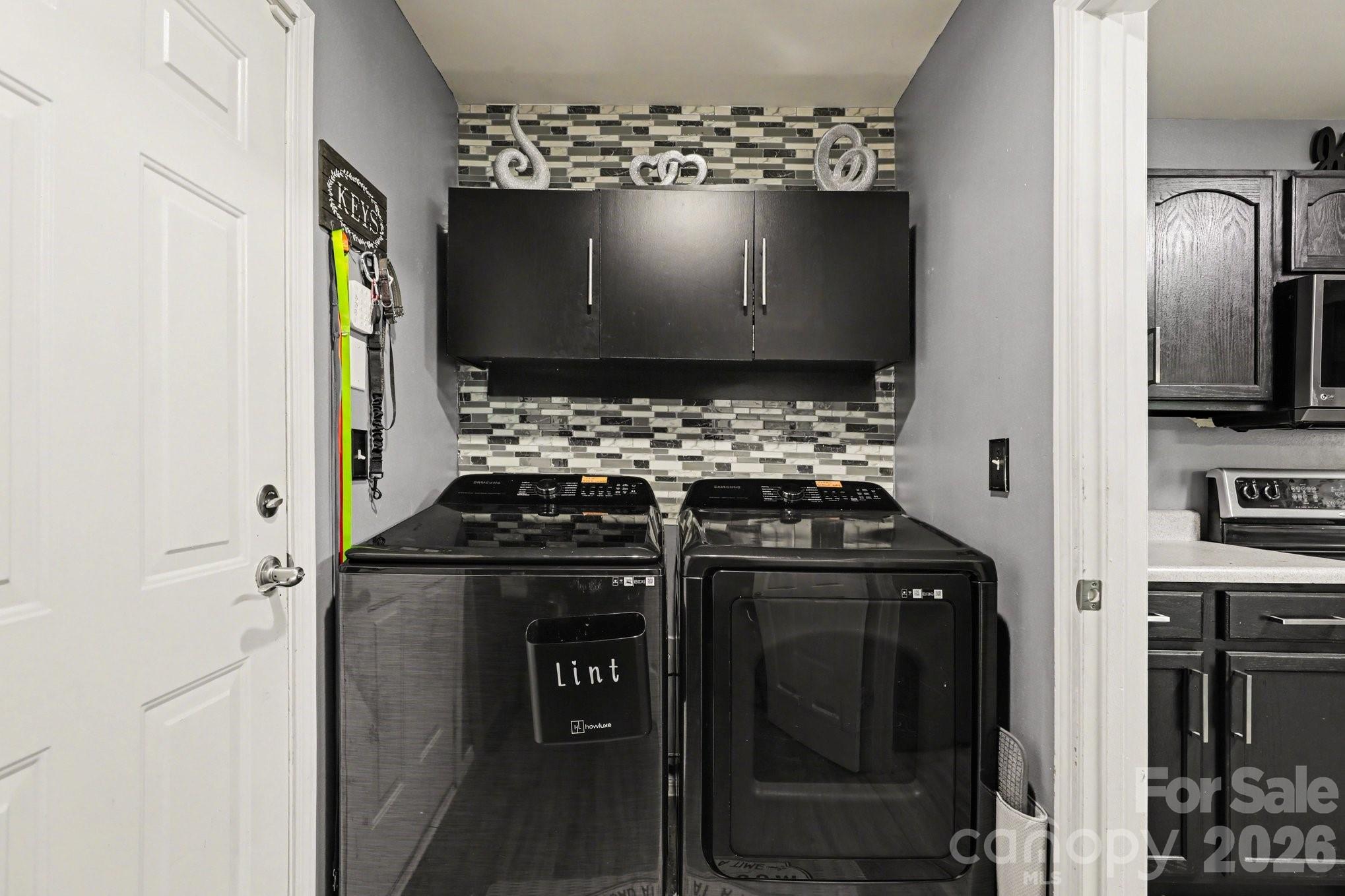 9423 Swallow Tail Lane — Charlotte