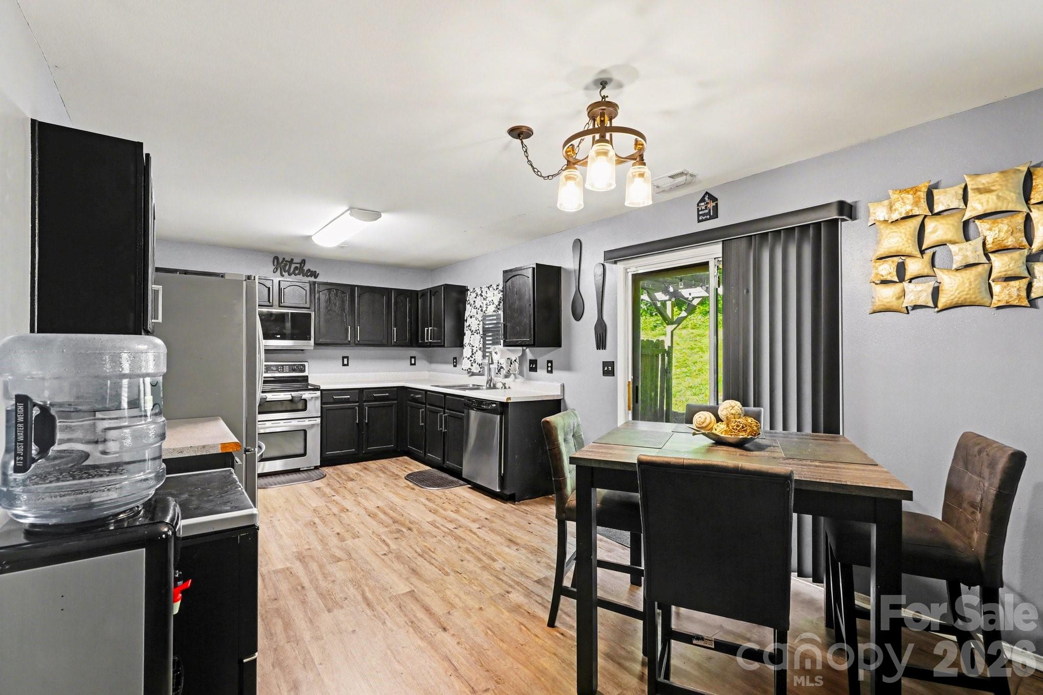 9423 Swallow Tail Lane — Charlotte