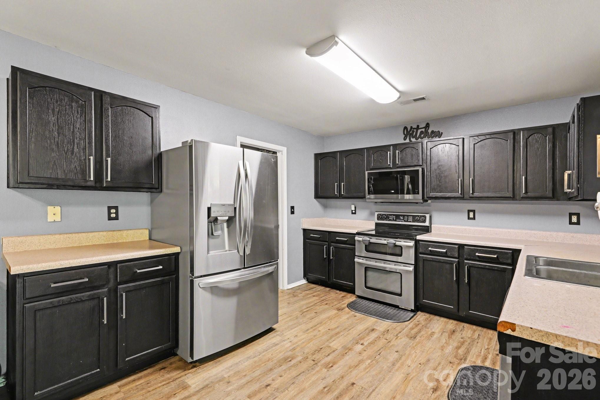 9423 Swallow Tail Lane — Charlotte