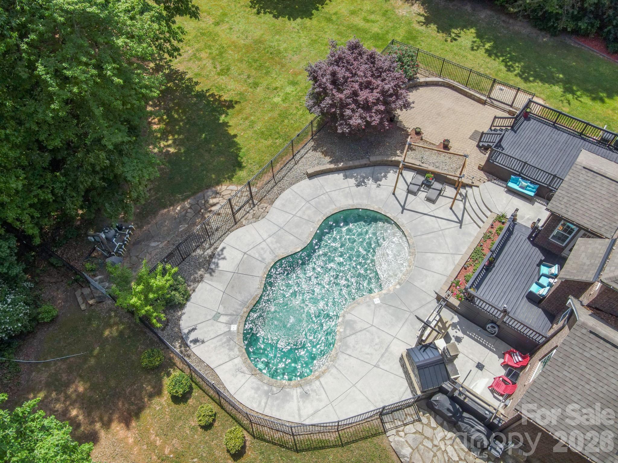 516 Shady Oaks Drive — Stanley